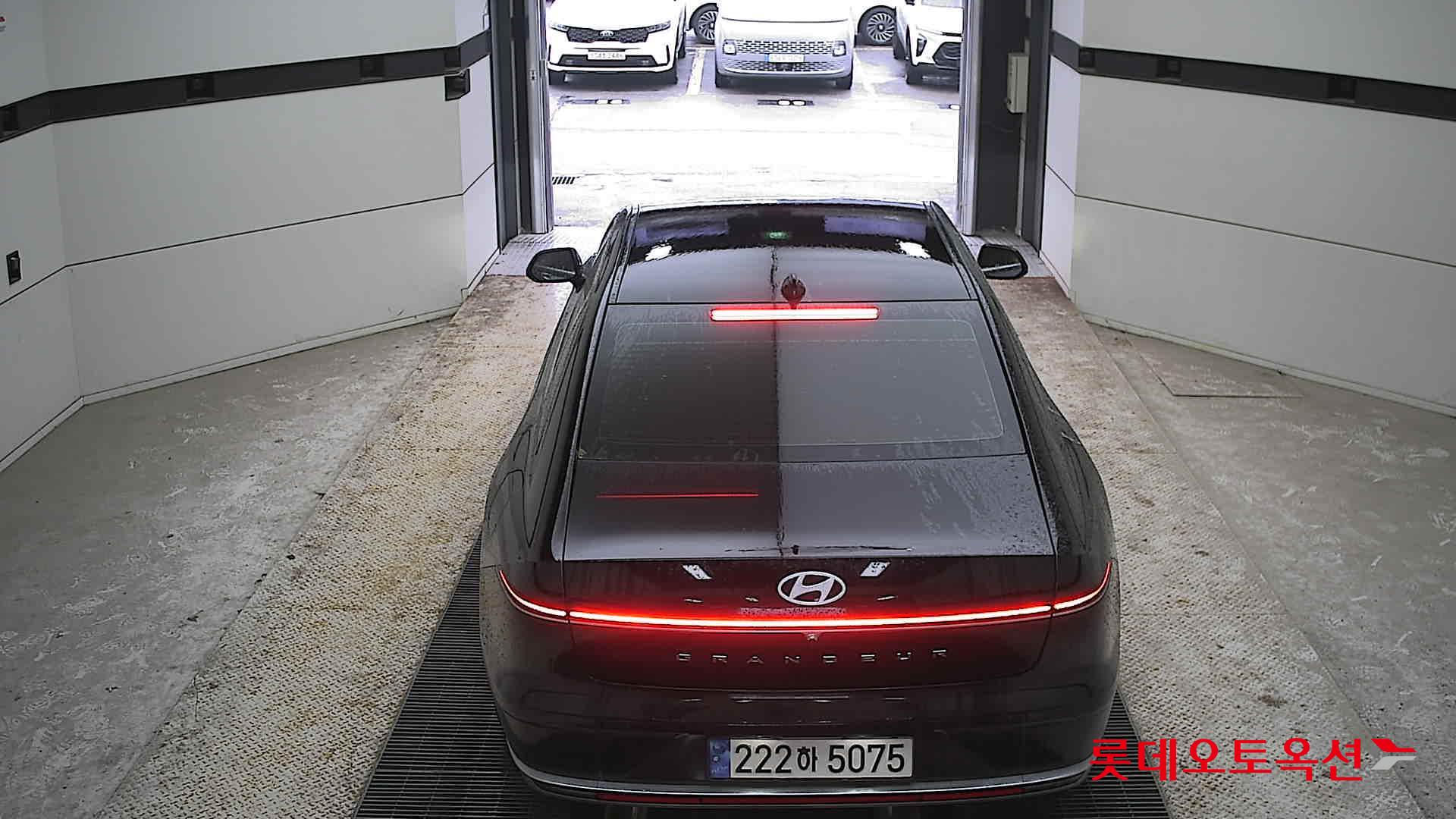 Hyundai Grandeur Hybrid 2024 Abyss Black Pearl из Кореи, фото 5