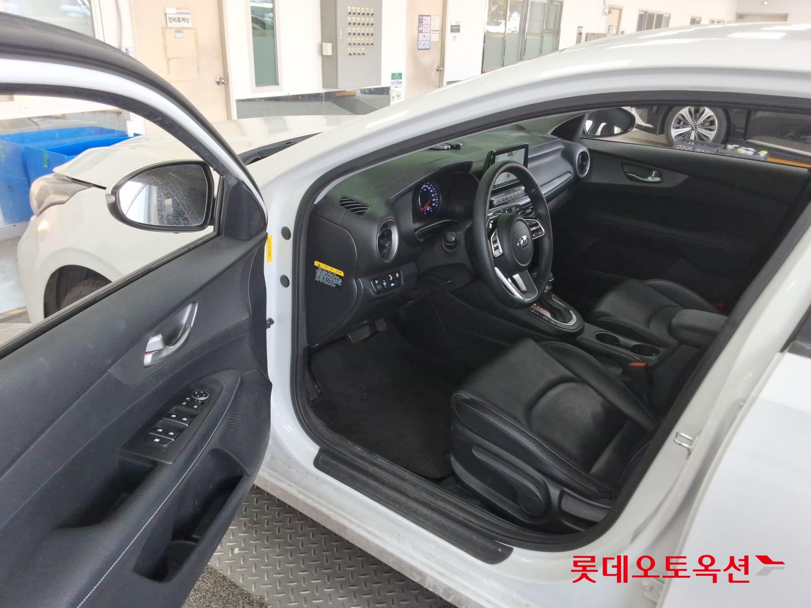 Kia K3 id 3803818 из Кореи 34