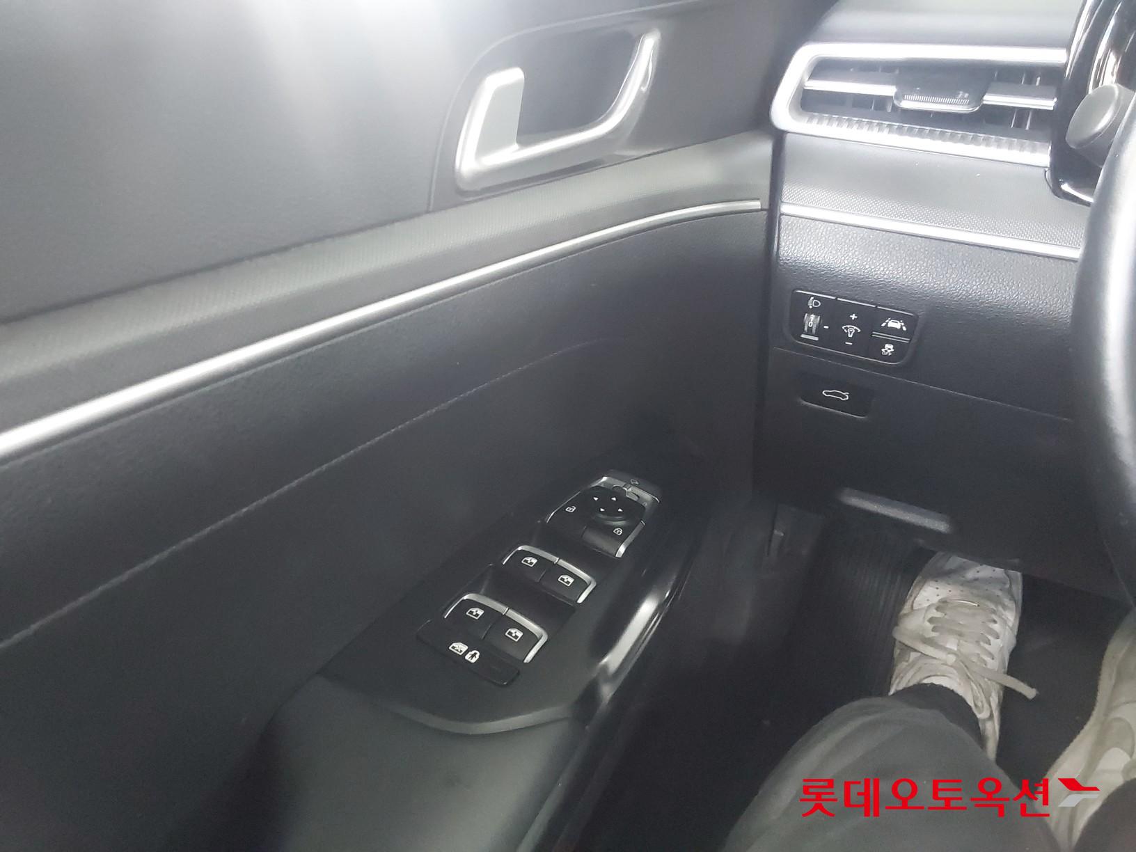 Kia K5 id 3803832 из Кореи 28