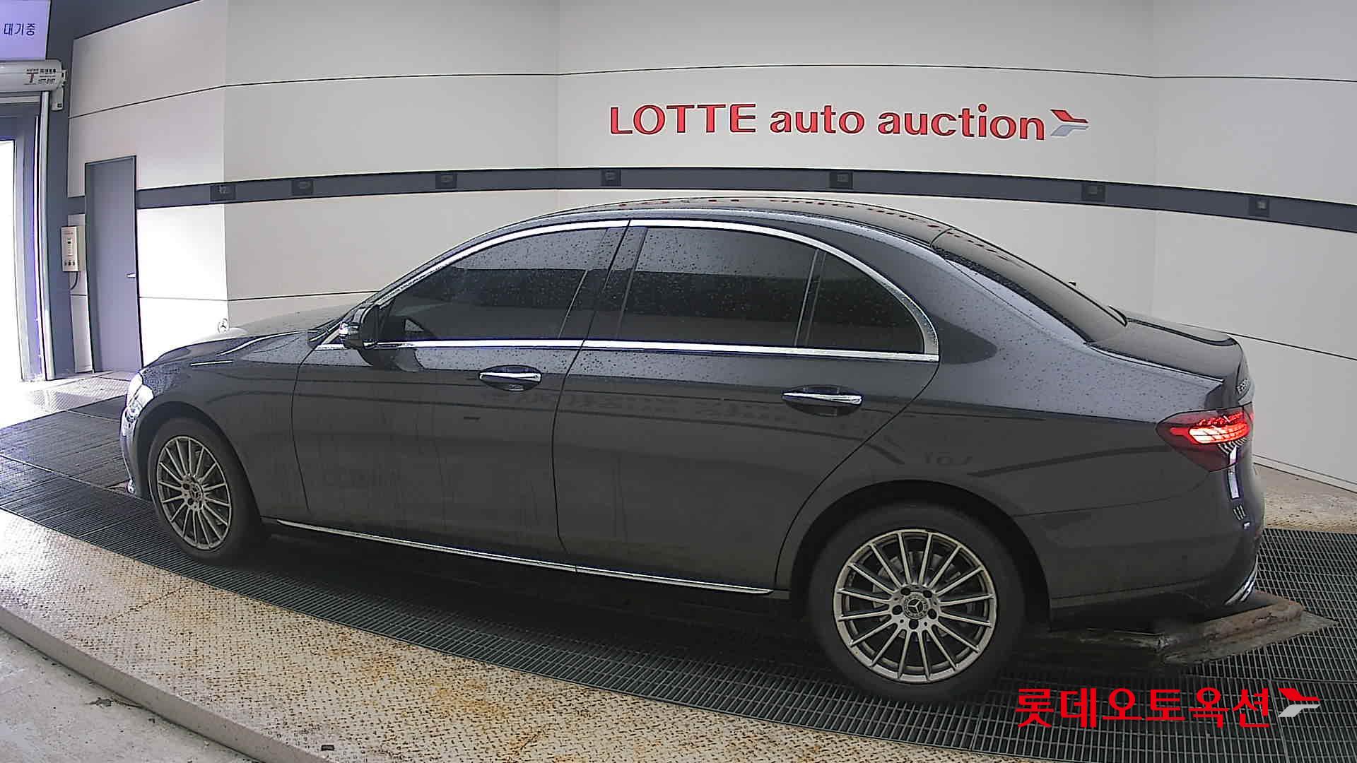 Mercedes-Benz Mercedes-Benz E220 d 4MATIC id 3809828 из Кореи 11