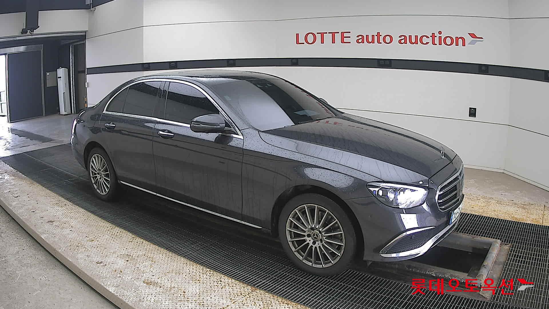 Mercedes-Benz Mercedes-Benz E220 d 4MATIC id 3809828 из Кореи 16