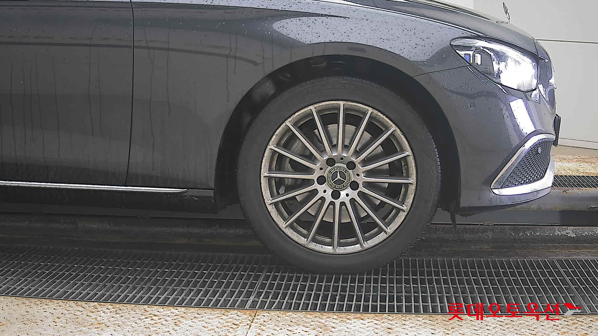 Mercedes-Benz Mercedes-Benz E220 d 4MATIC id 3809828 из Кореи 23