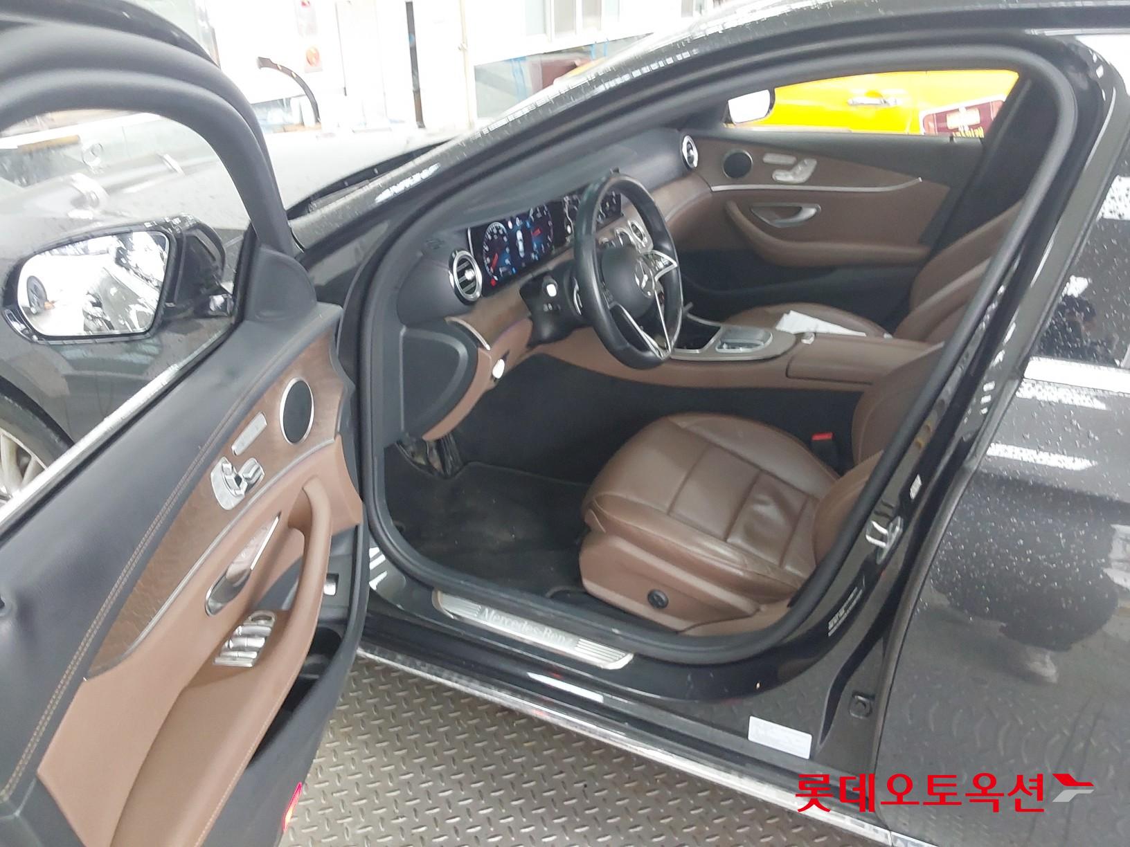 Mercedes-Benz Mercedes-Benz E220 d 4MATIC id 3809828 из Кореи 36