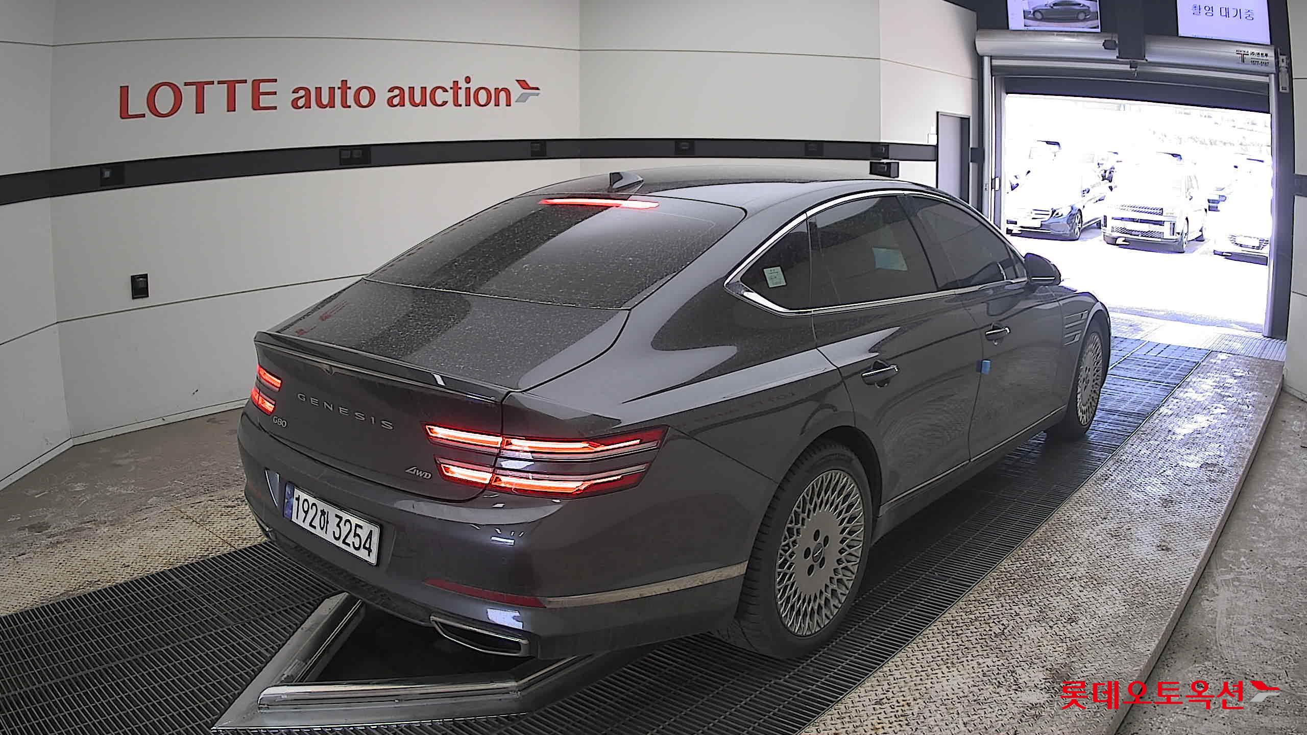Genesis G80 - 5