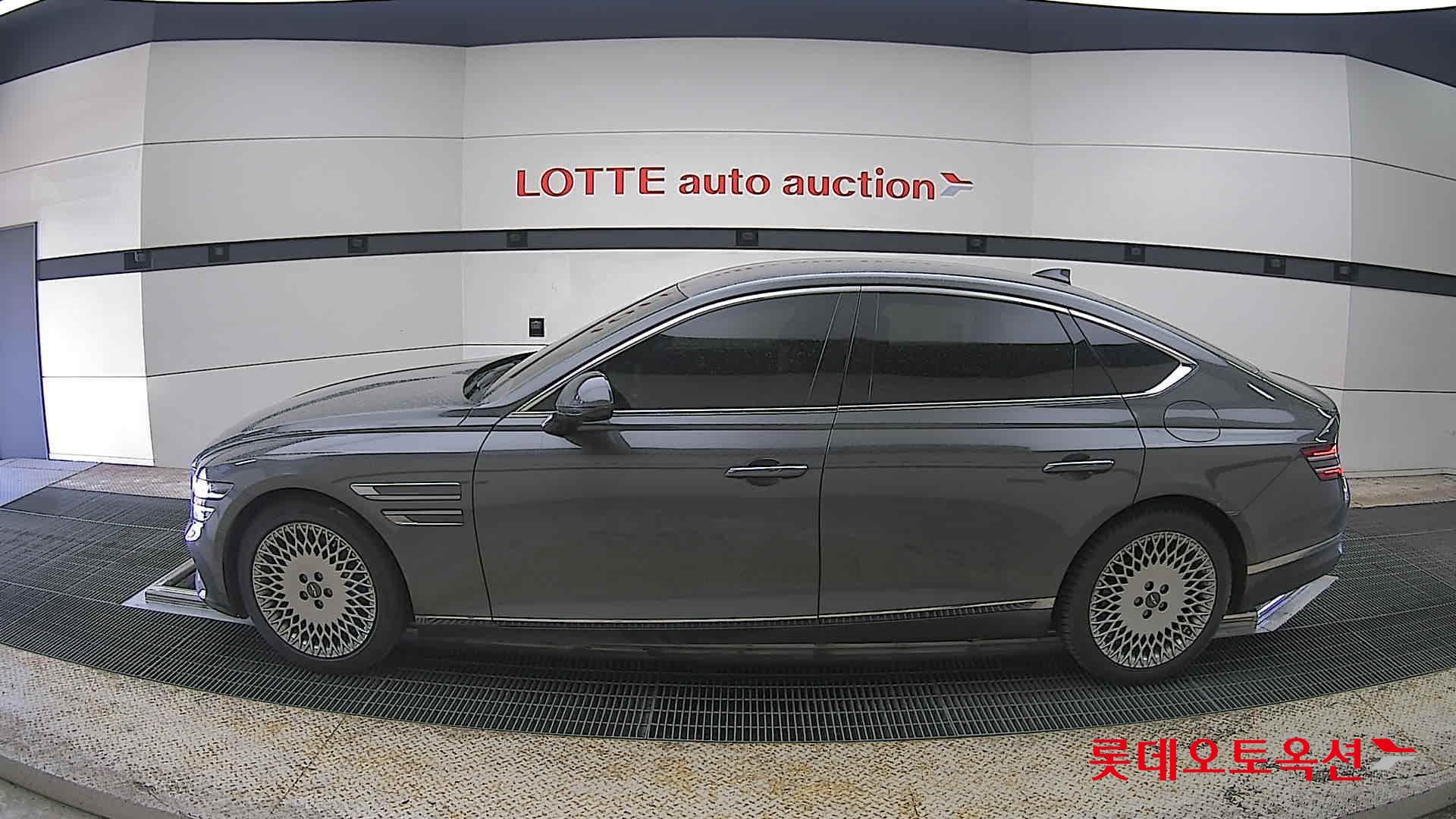 Genesis G80 - 13
