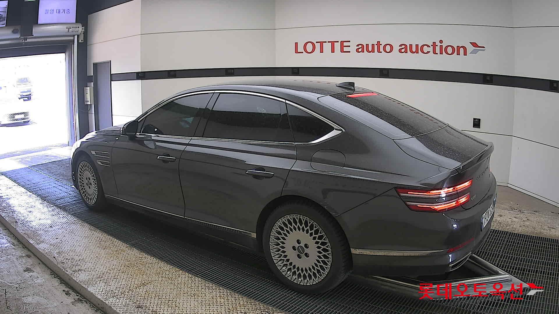 Genesis G80 - 15