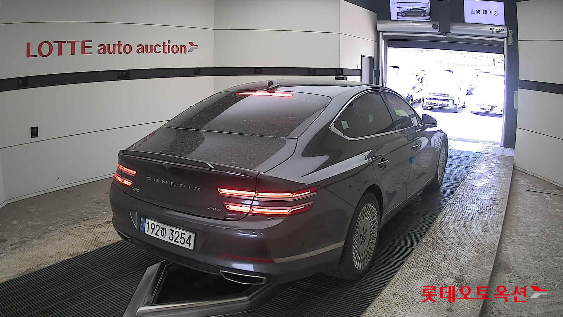 Genesis G80 - 18