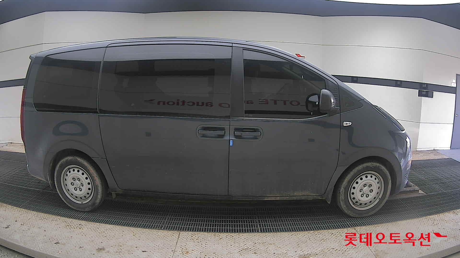 Hyundai Staria 2022 Graphite Grey Metallic из Кореи, фото 3