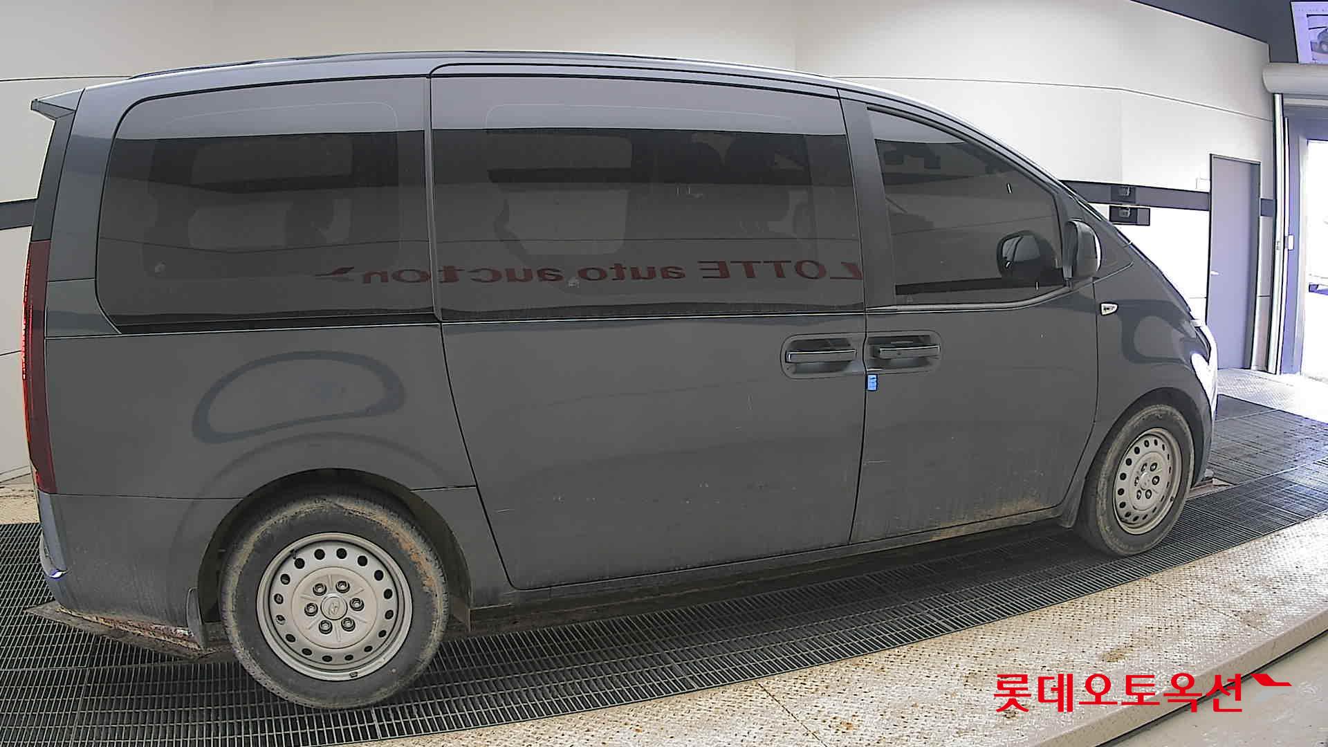 Hyundai Staria id 3803723 из Кореи 18