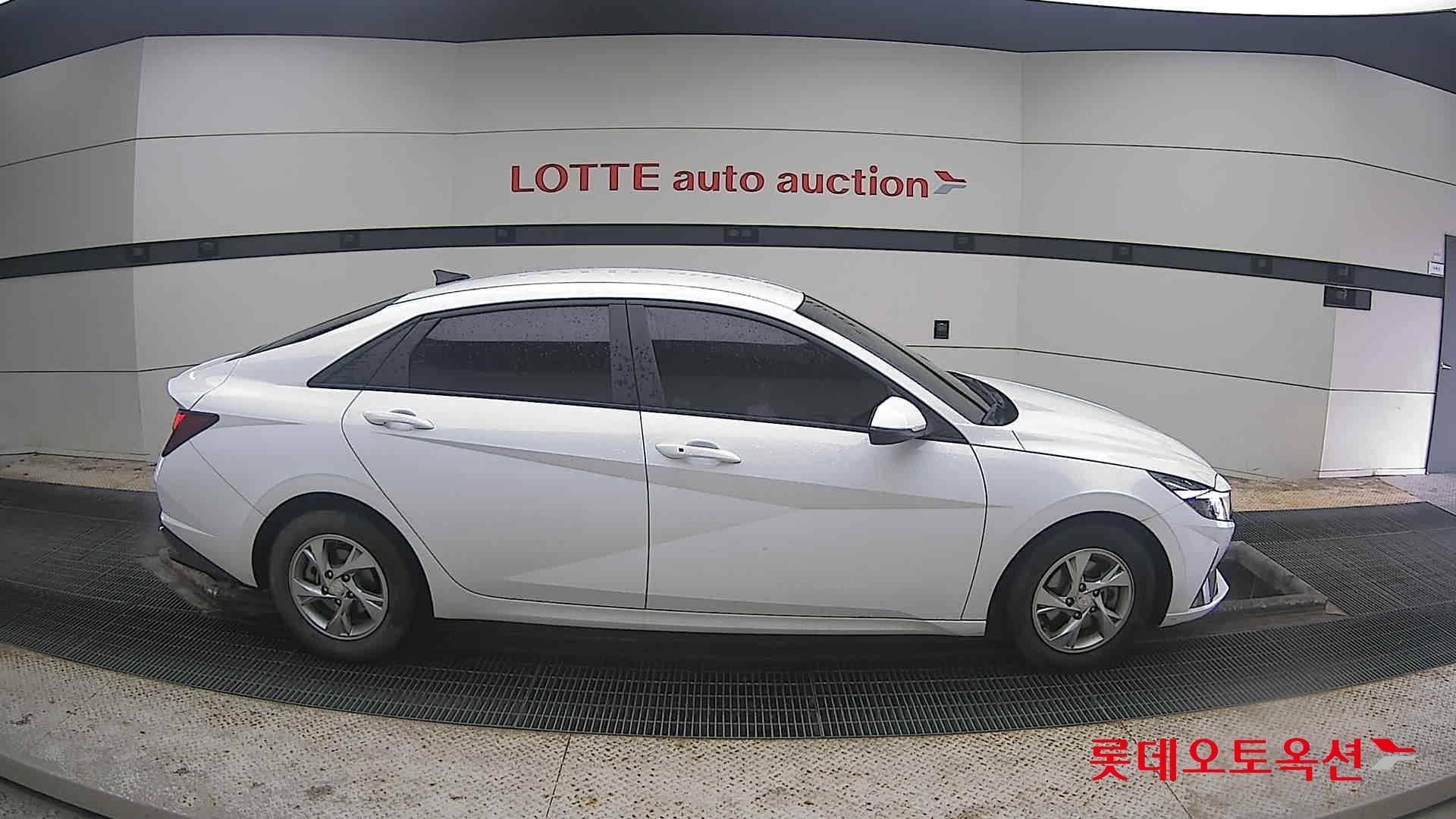 Hyundai Avante 2021 Polar White из Кореи, фото 3