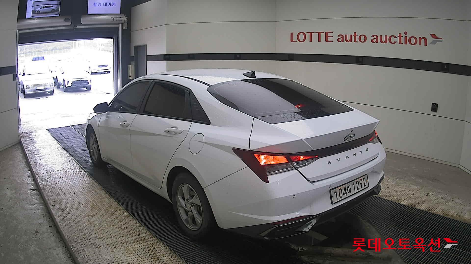 Hyundai Avante 2021 Polar White из Кореи, фото 6