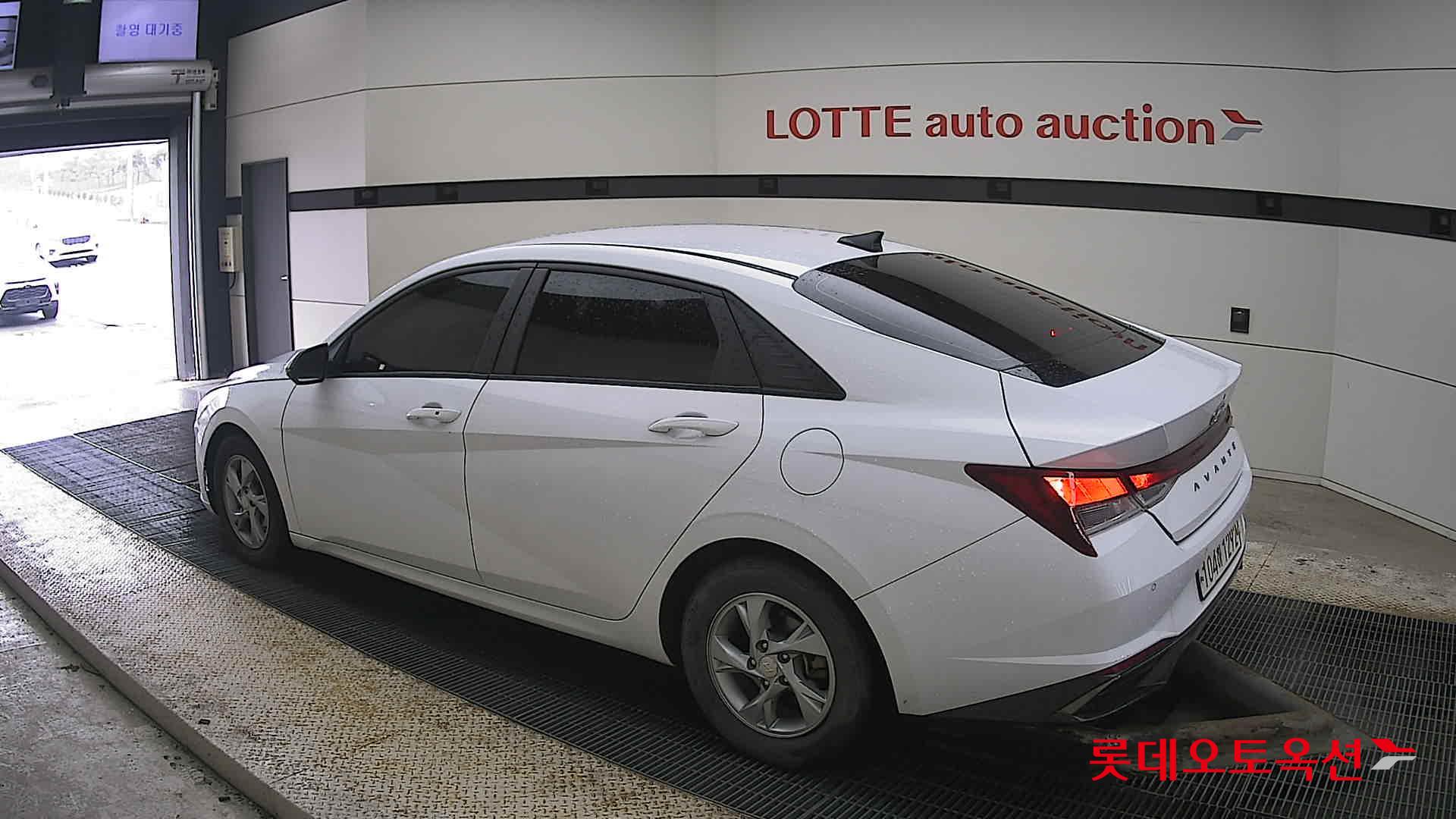 Hyundai Avante id 3809887 из Кореи 10