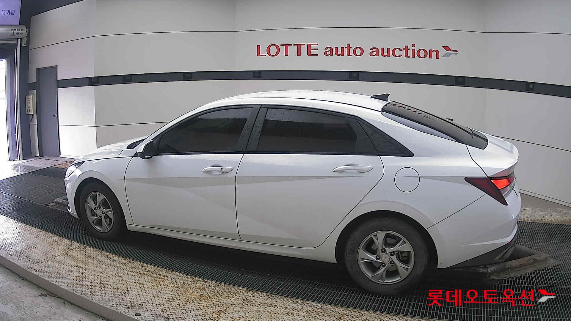 Hyundai Avante id 3809887 из Кореи 11