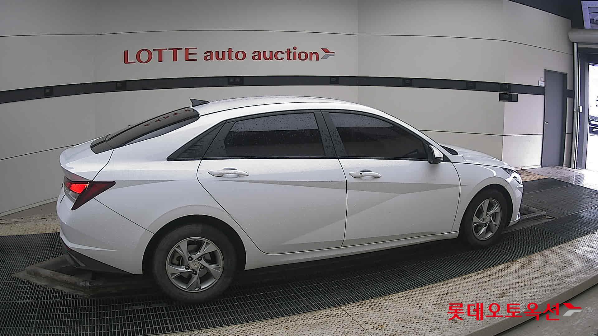 Hyundai Avante id 3809887 из Кореи 18