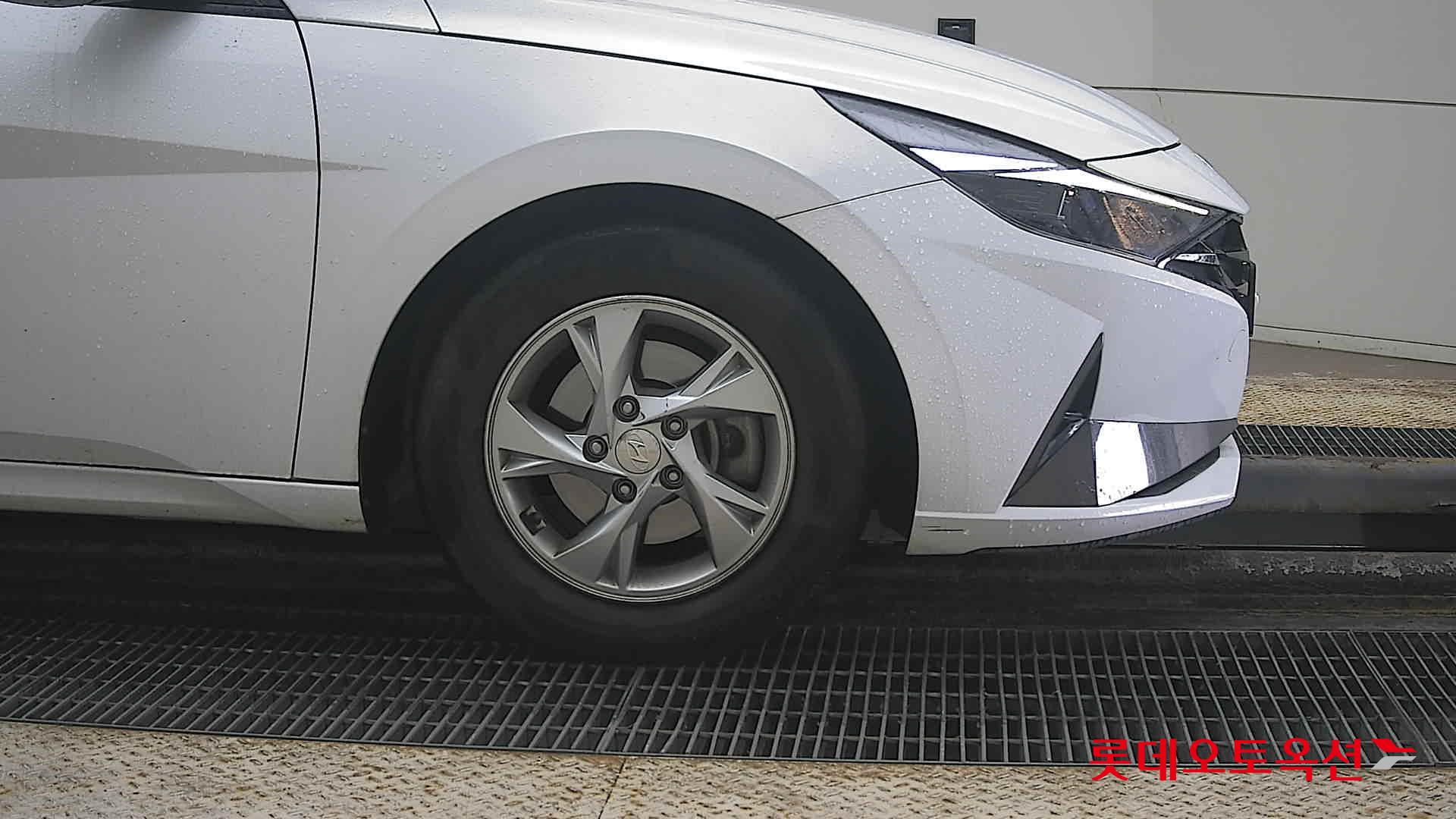 Hyundai Avante id 3809887 из Кореи 23