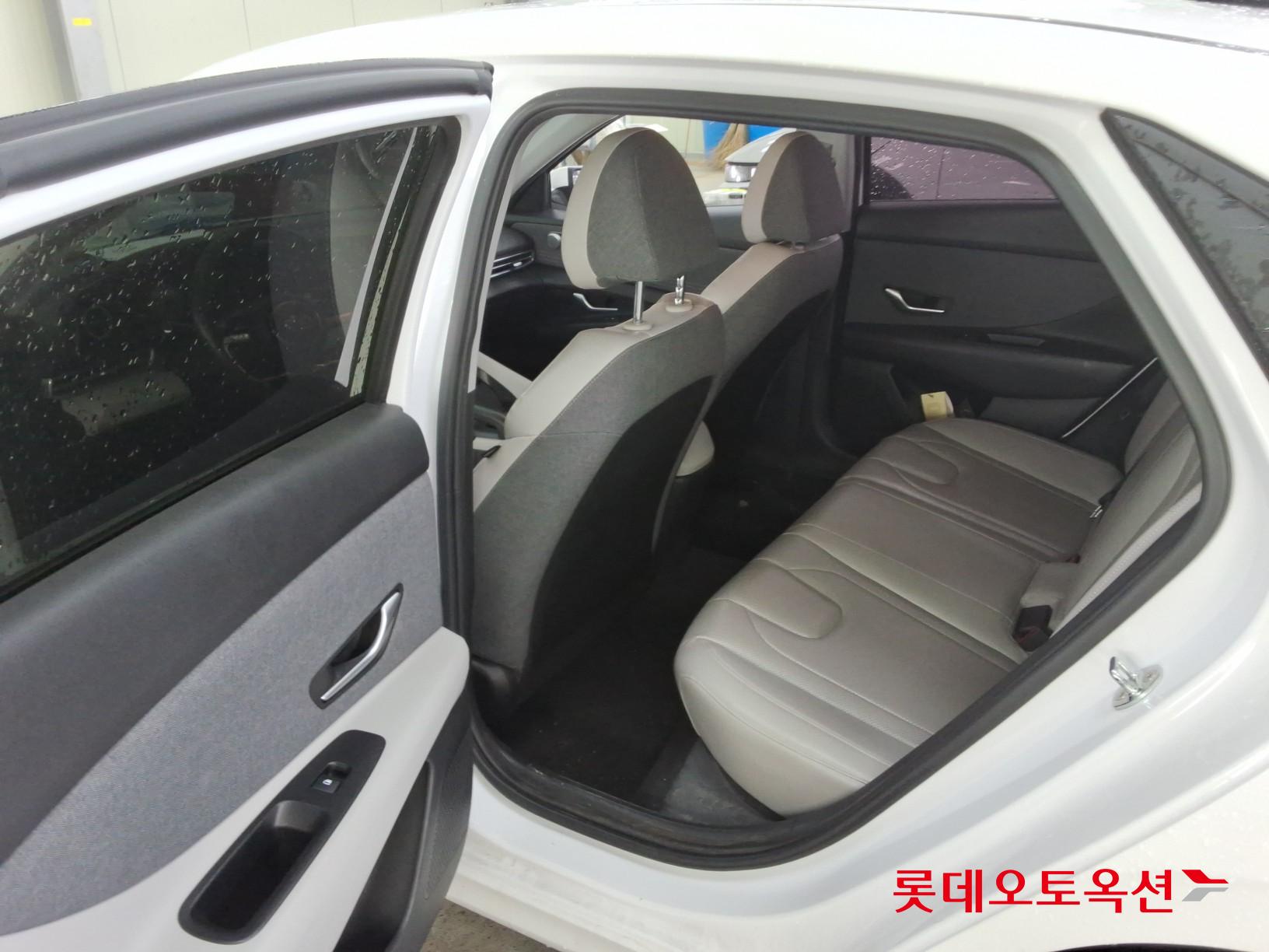 Hyundai Avante id 3809887 из Кореи 35