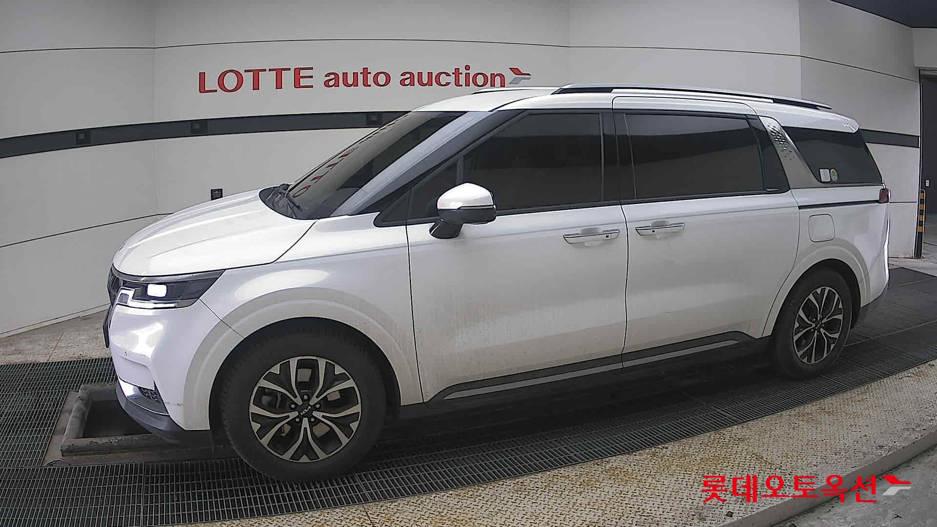 Kia Carnival id 3803765 из Кореи 12