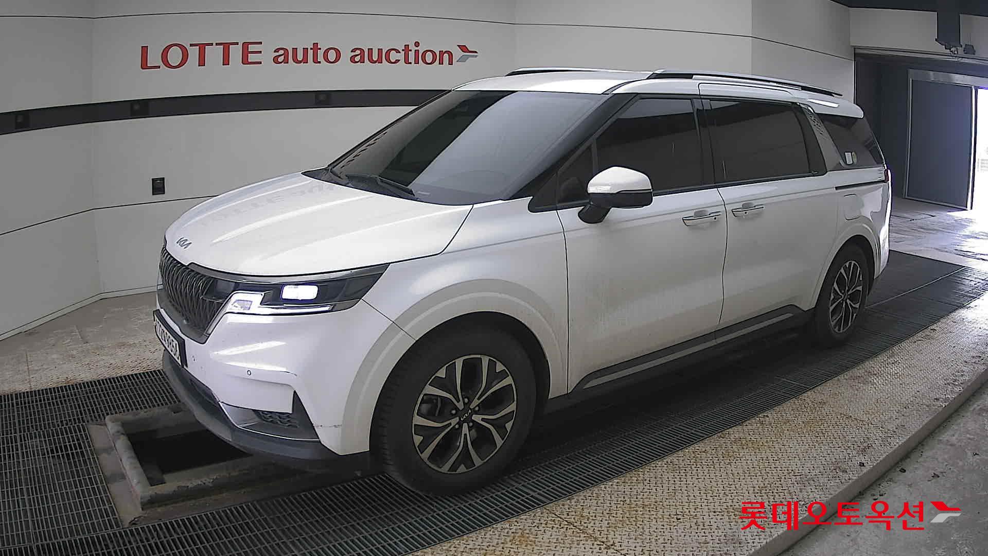 Kia Carnival id 3803765 из Кореи 13