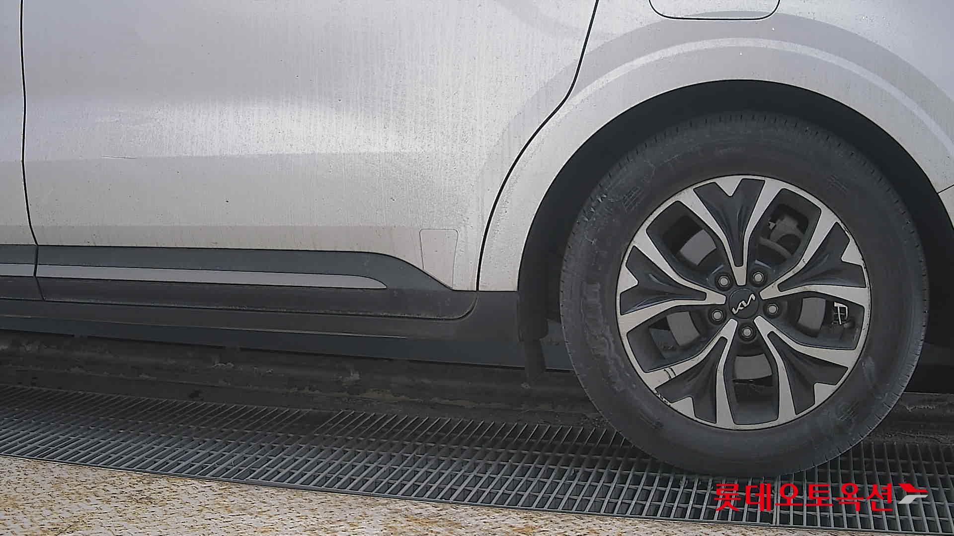 Kia Carnival id 3803765 из Кореи 22