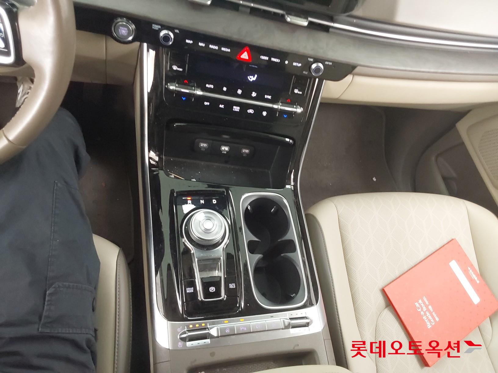 Kia Carnival id 3803765 из Кореи 34