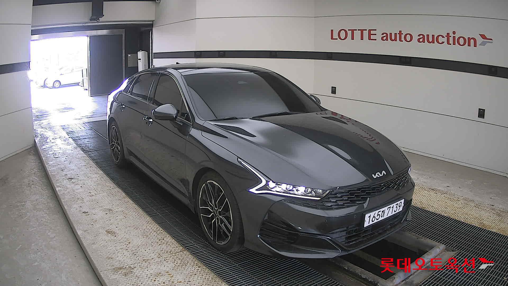 Kia K5 2022 Interstellagray из Кореи, фото 2