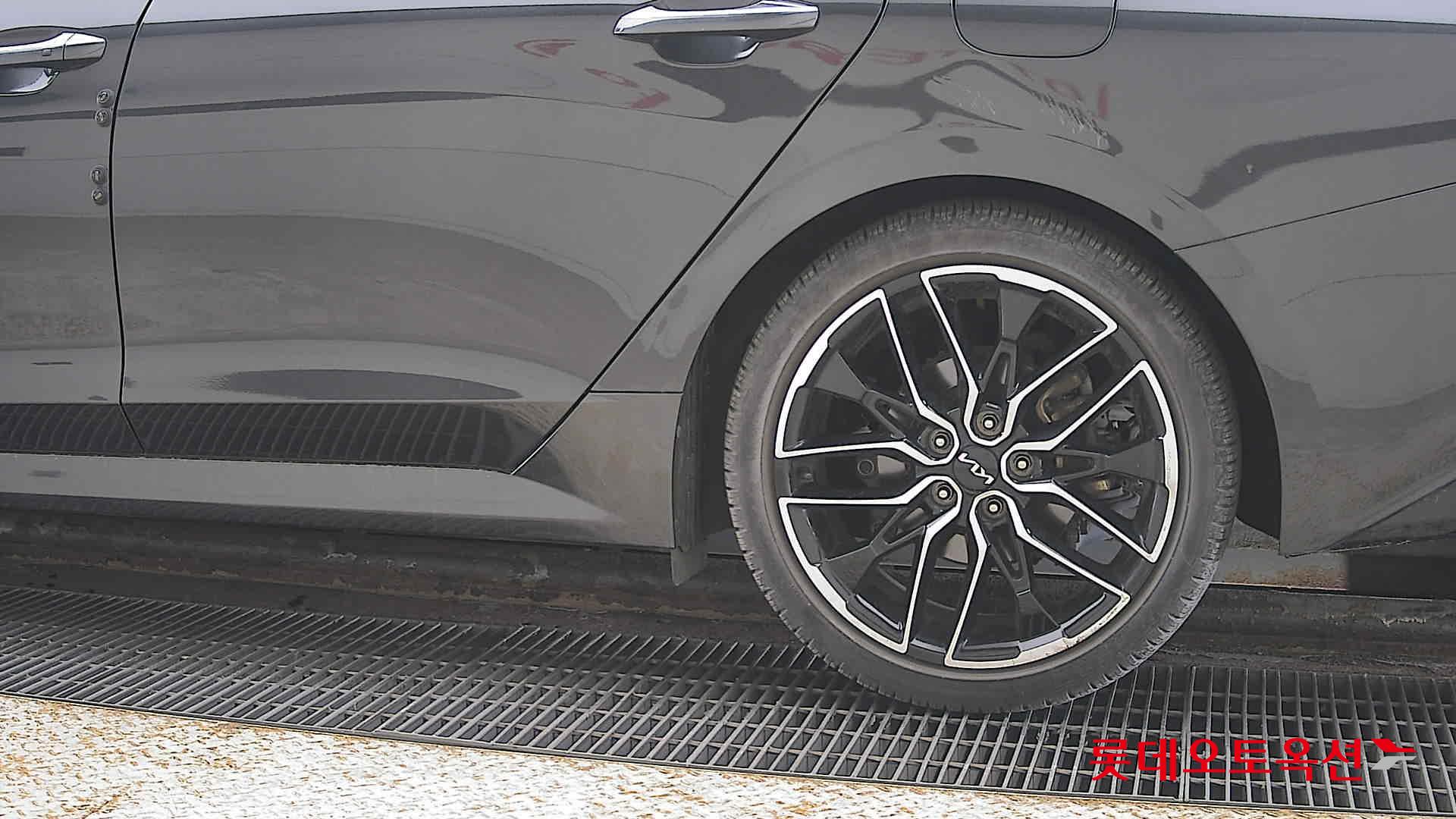 Kia K5 id 3816391 из Кореи 22