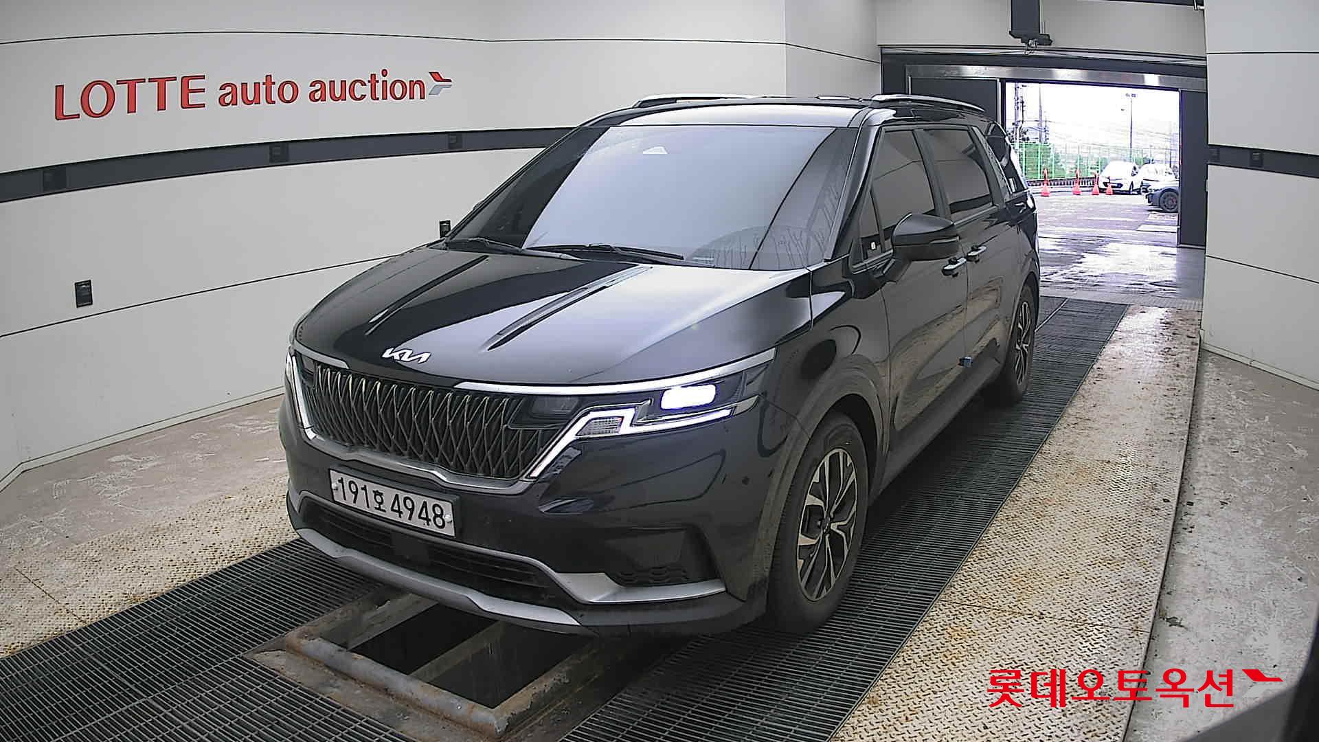 Kia Carnival 2022 Aurora Black Pearl из Кореи