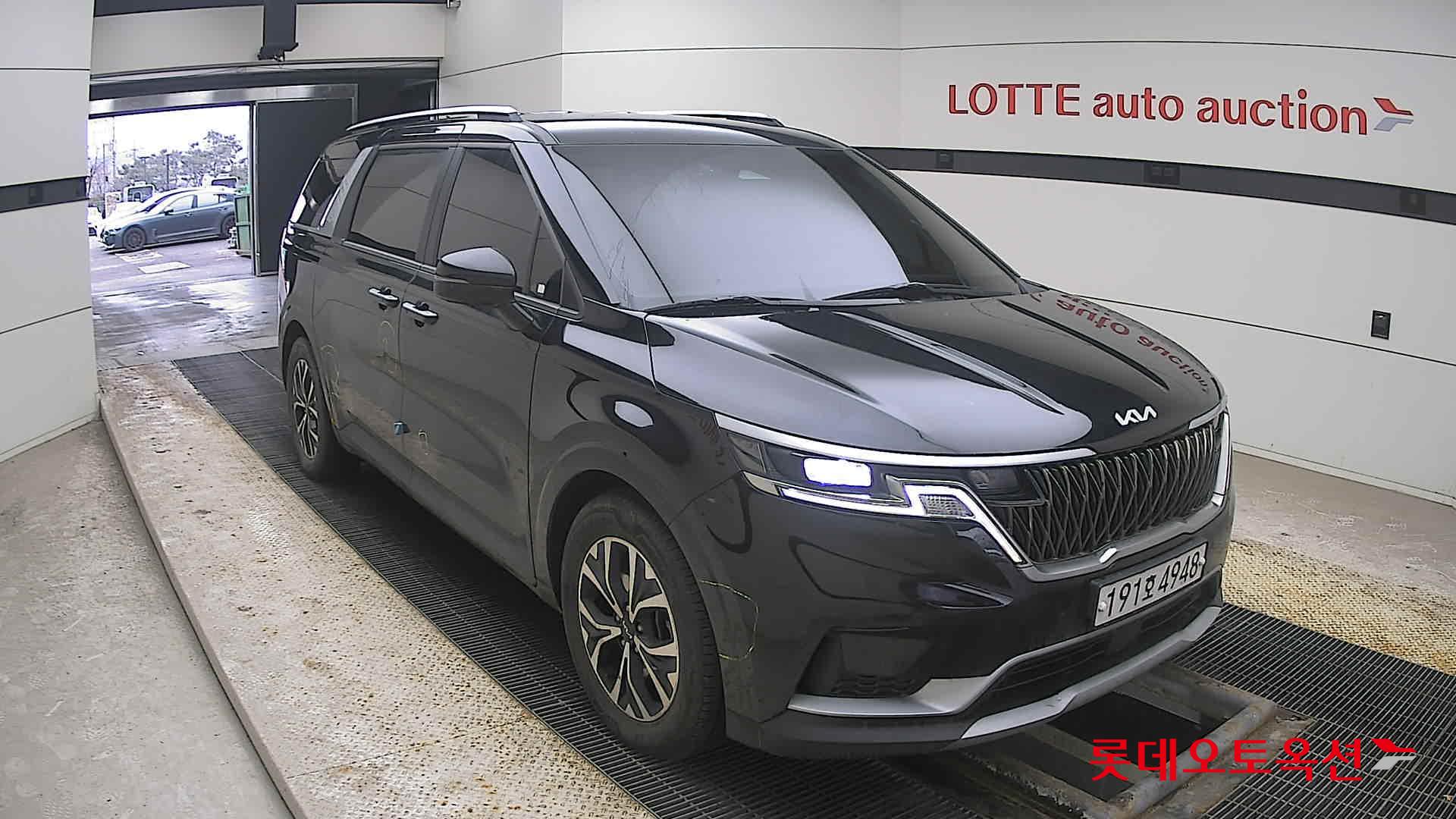 Kia Carnival 2022 Aurora Black Pearl из Кореи, фото 2