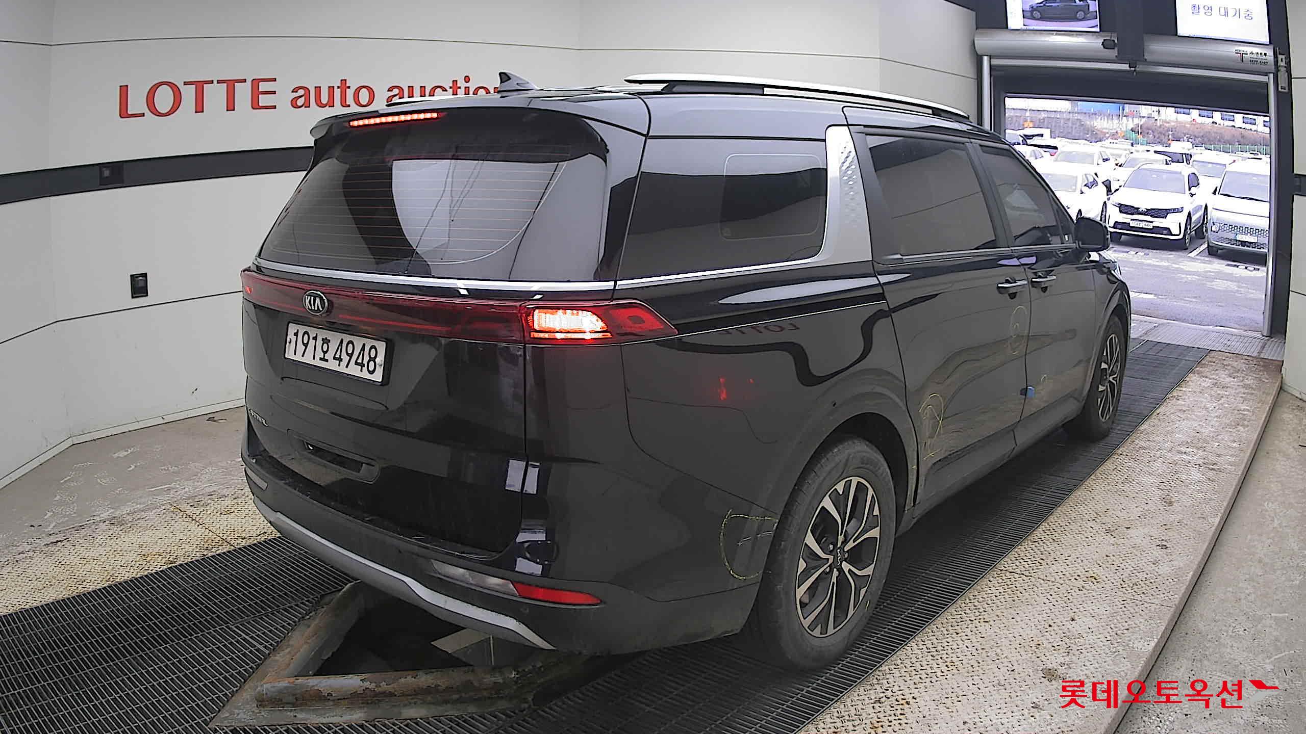 Kia Carnival 2022 Aurora Black Pearl из Кореи, фото 4