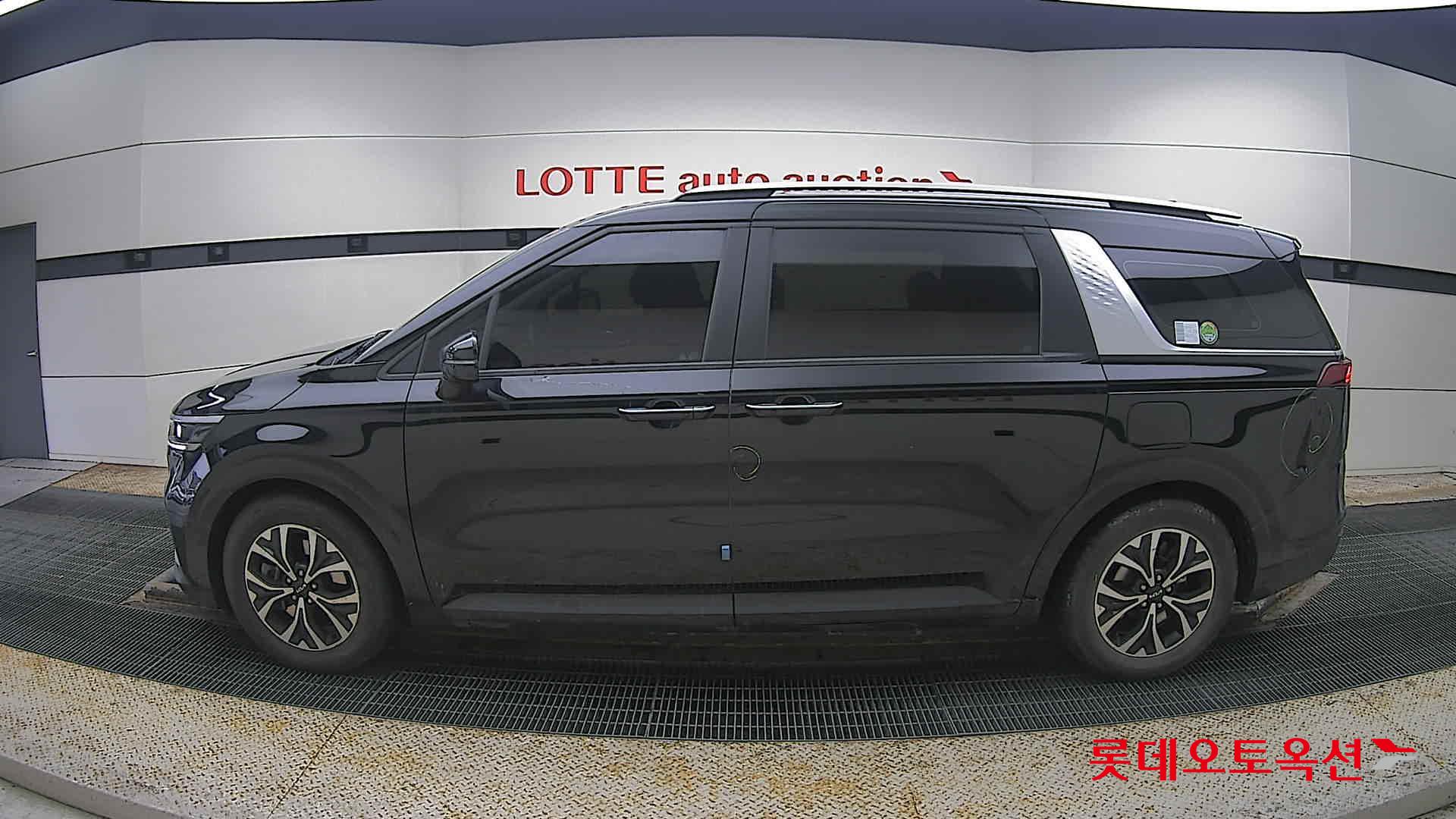 Kia Carnival id 3809951 из Кореи 7