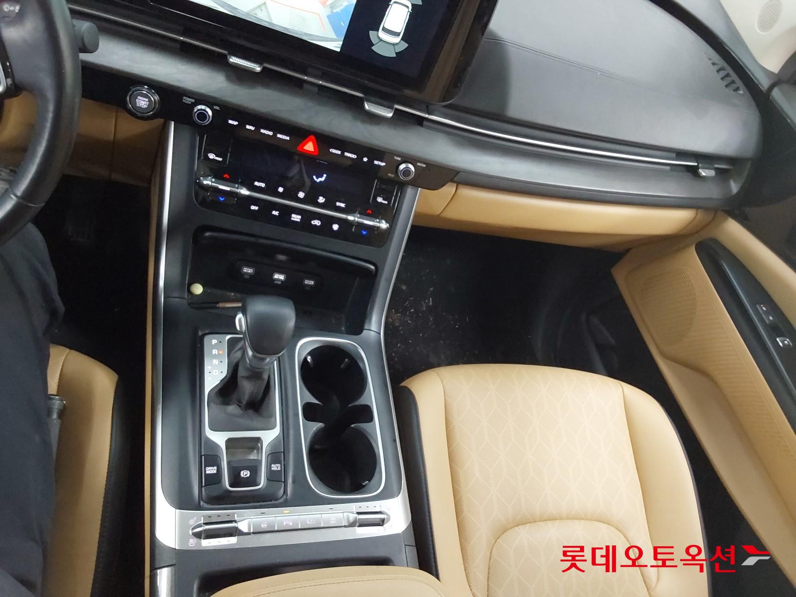 Kia Carnival id 3809951 из Кореи 34