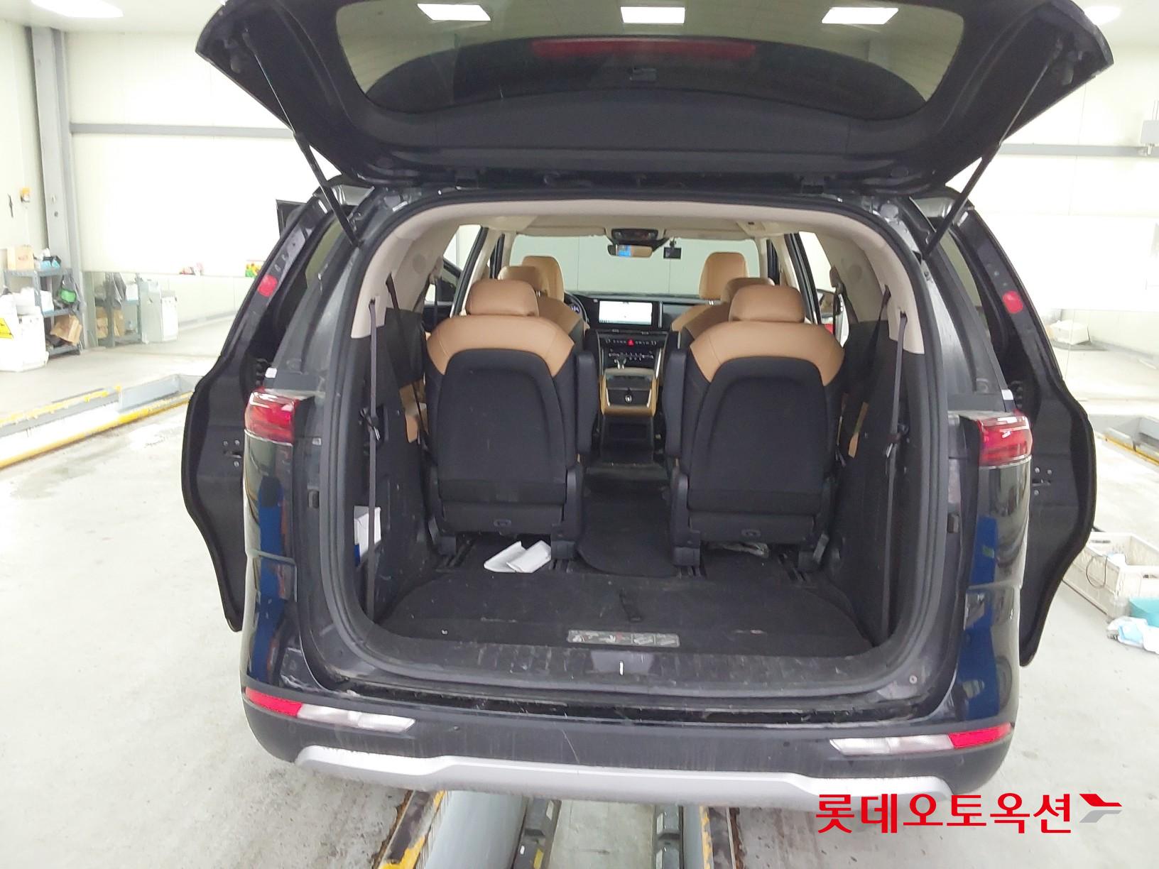 Kia Carnival id 3809951 из Кореи 38