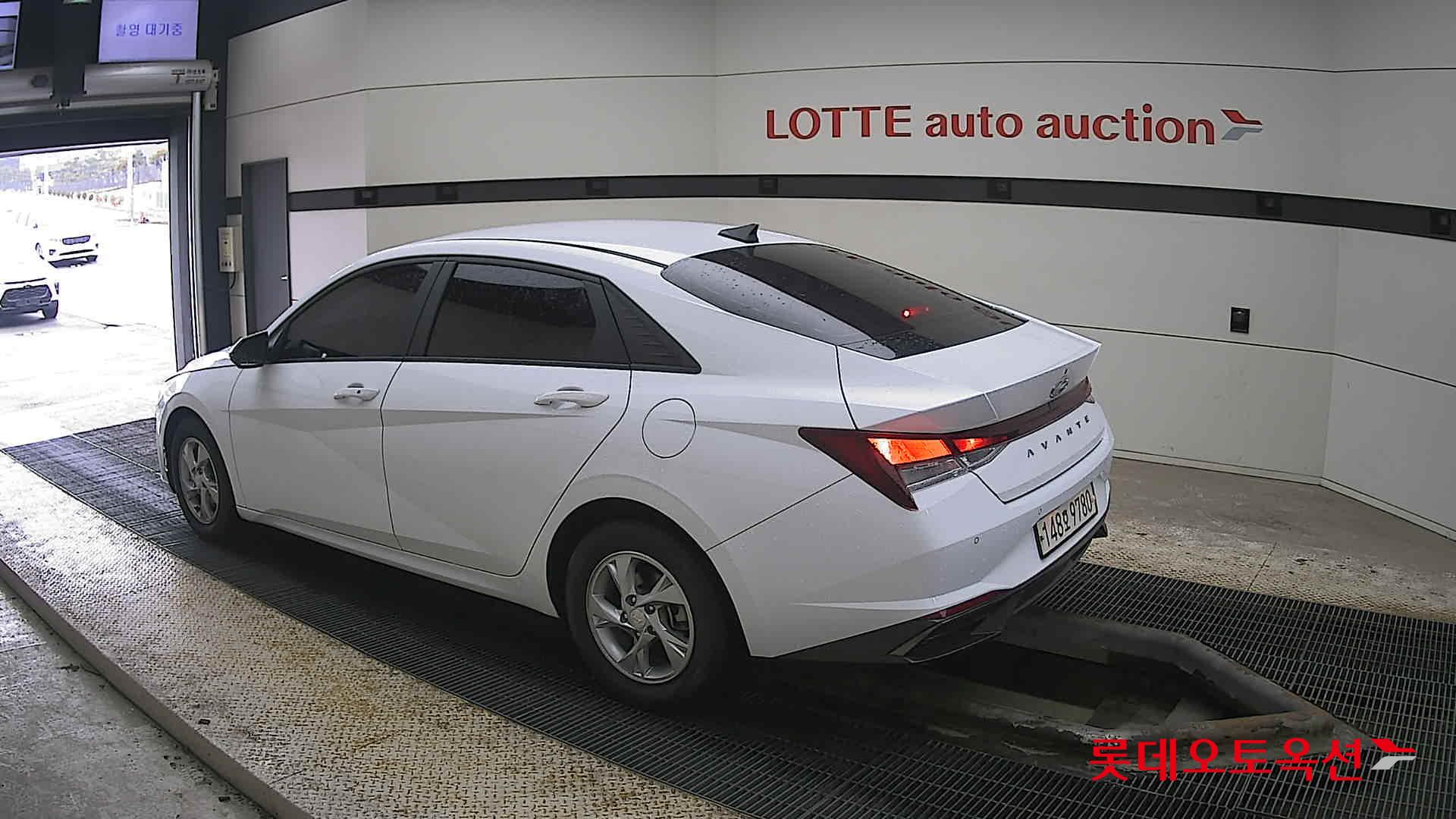 Hyundai Avante id 3809886 из Кореи 10