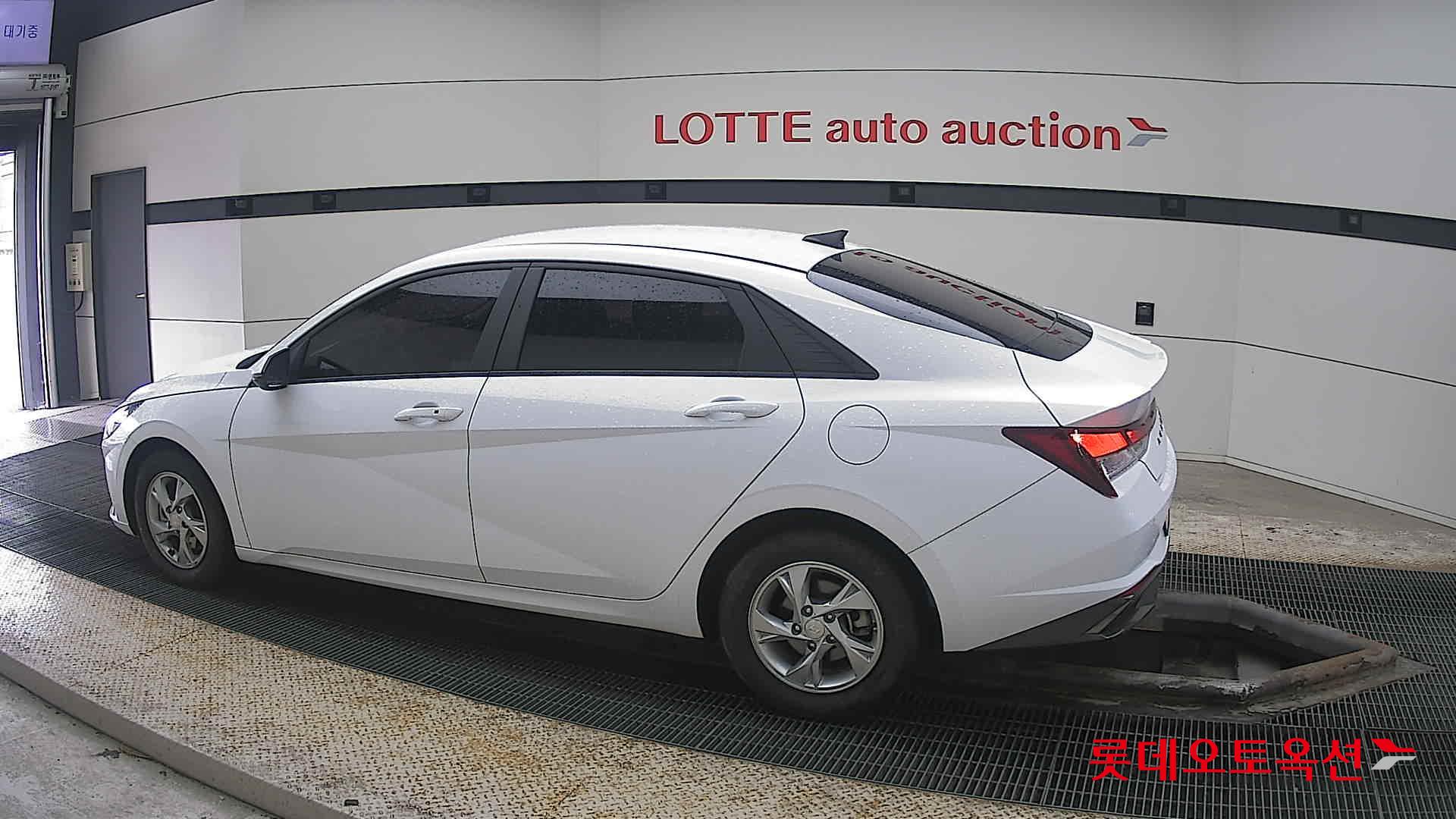 Hyundai Avante id 3809886 из Кореи 11