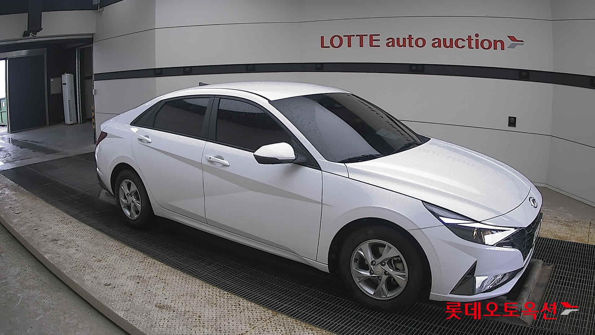 Hyundai Avante id 3809886 из Кореи 16