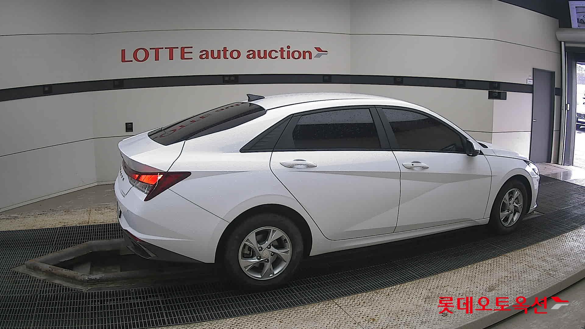 Hyundai Avante id 3809886 из Кореи 18