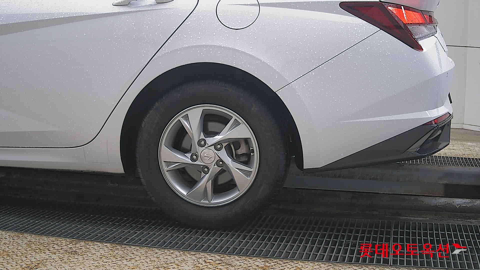 Hyundai Avante id 3809886 из Кореи 22