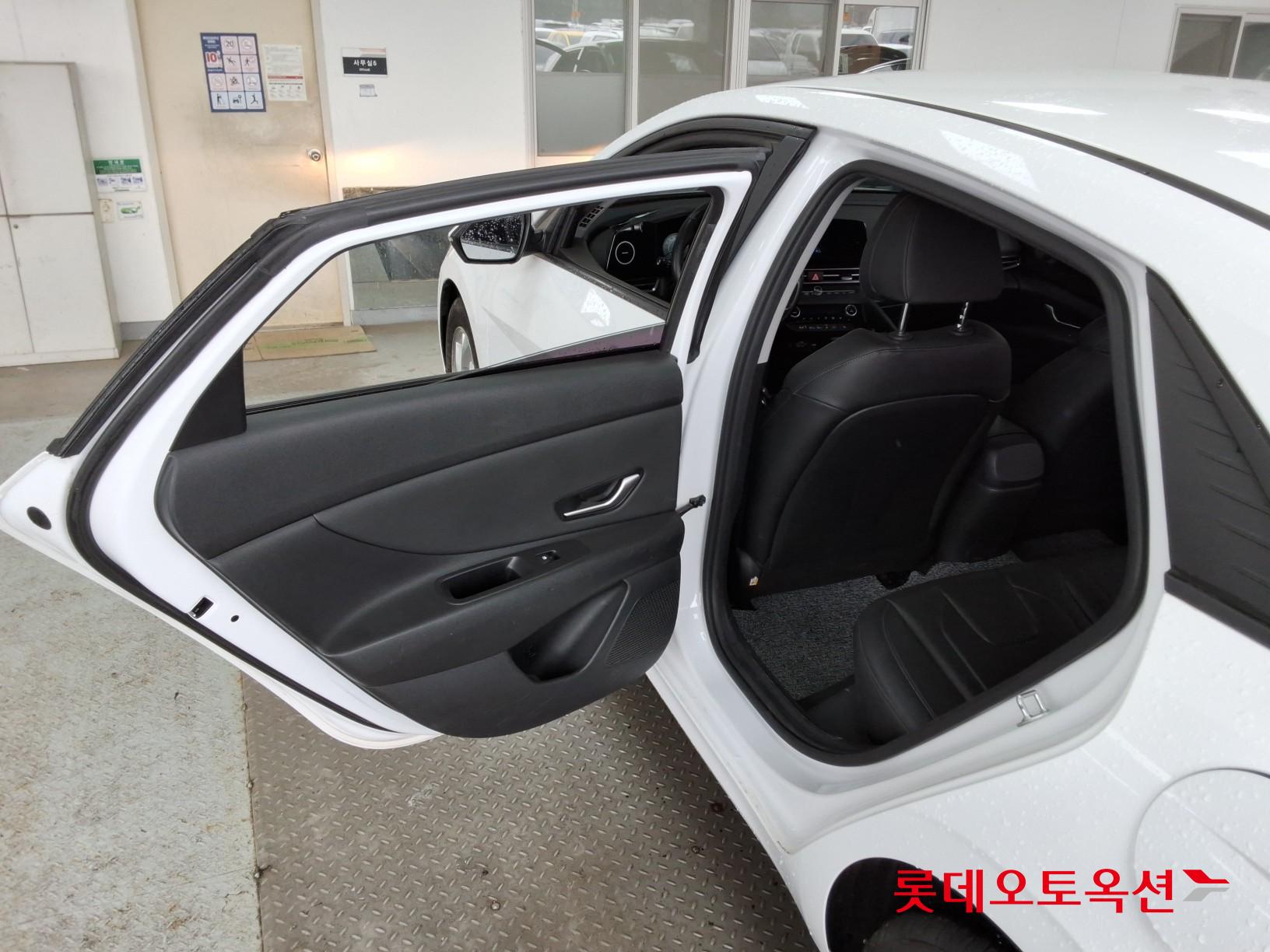 Hyundai Avante id 3809886 из Кореи 36
