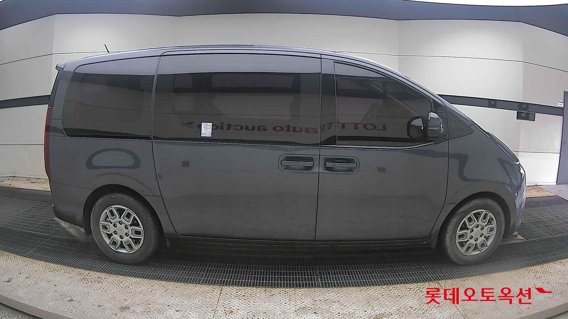 Hyundai Staria 2023 Graphite Grey Metallic из Кореи, фото 3