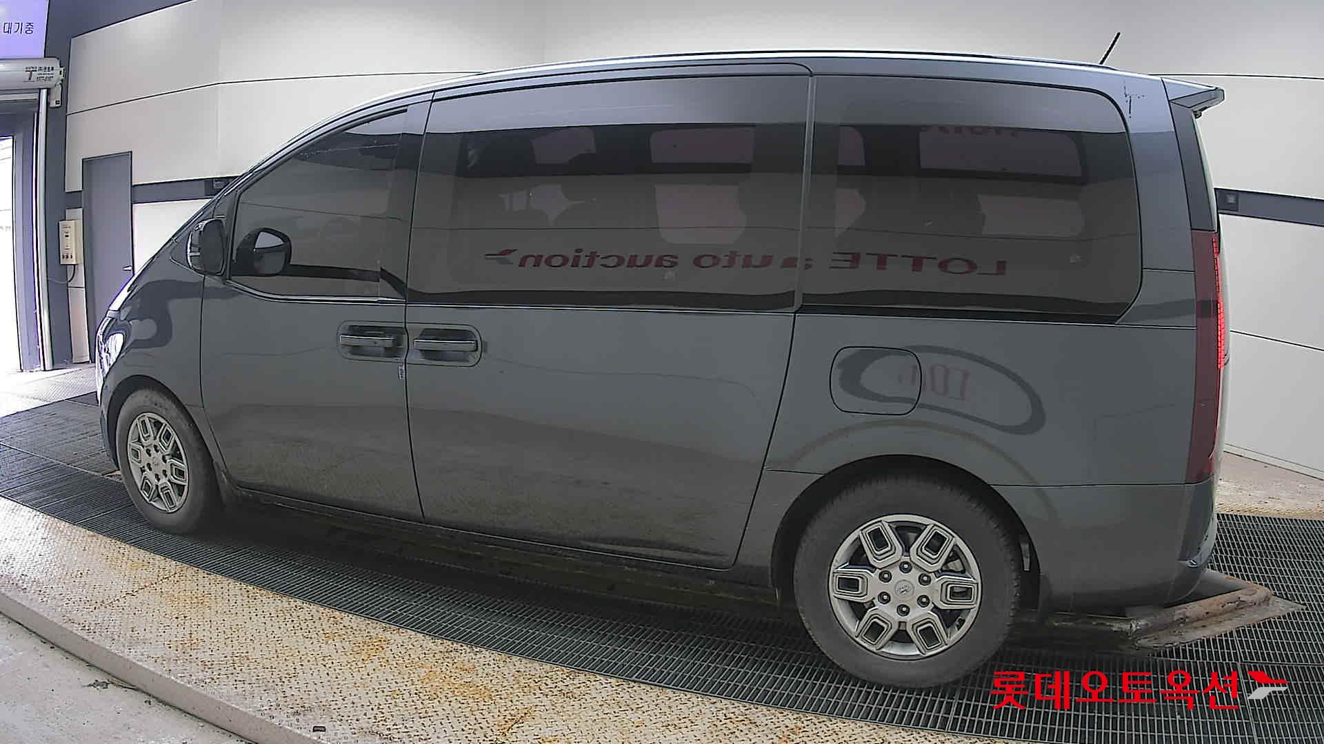 Hyundai Staria id 3809904 из Кореи 11