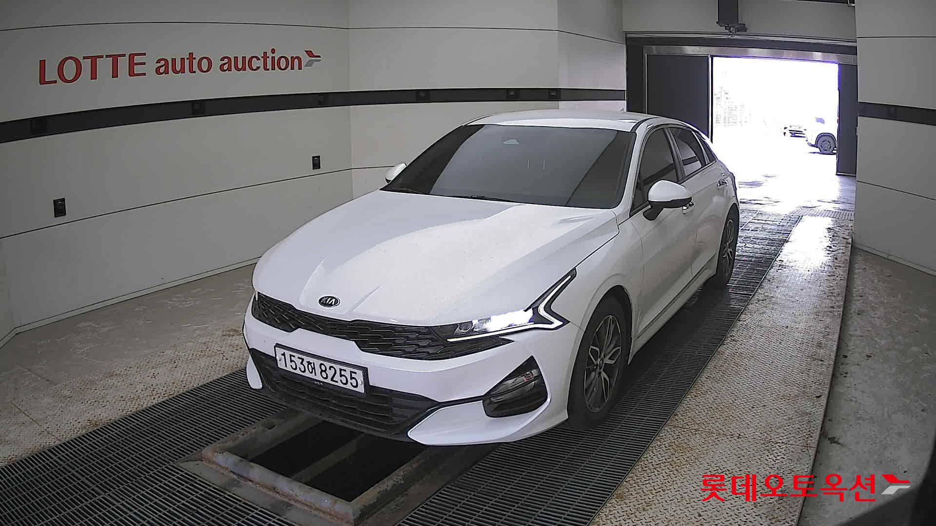 Kia K5 2021 Snow White Pearl (optional) из Кореи