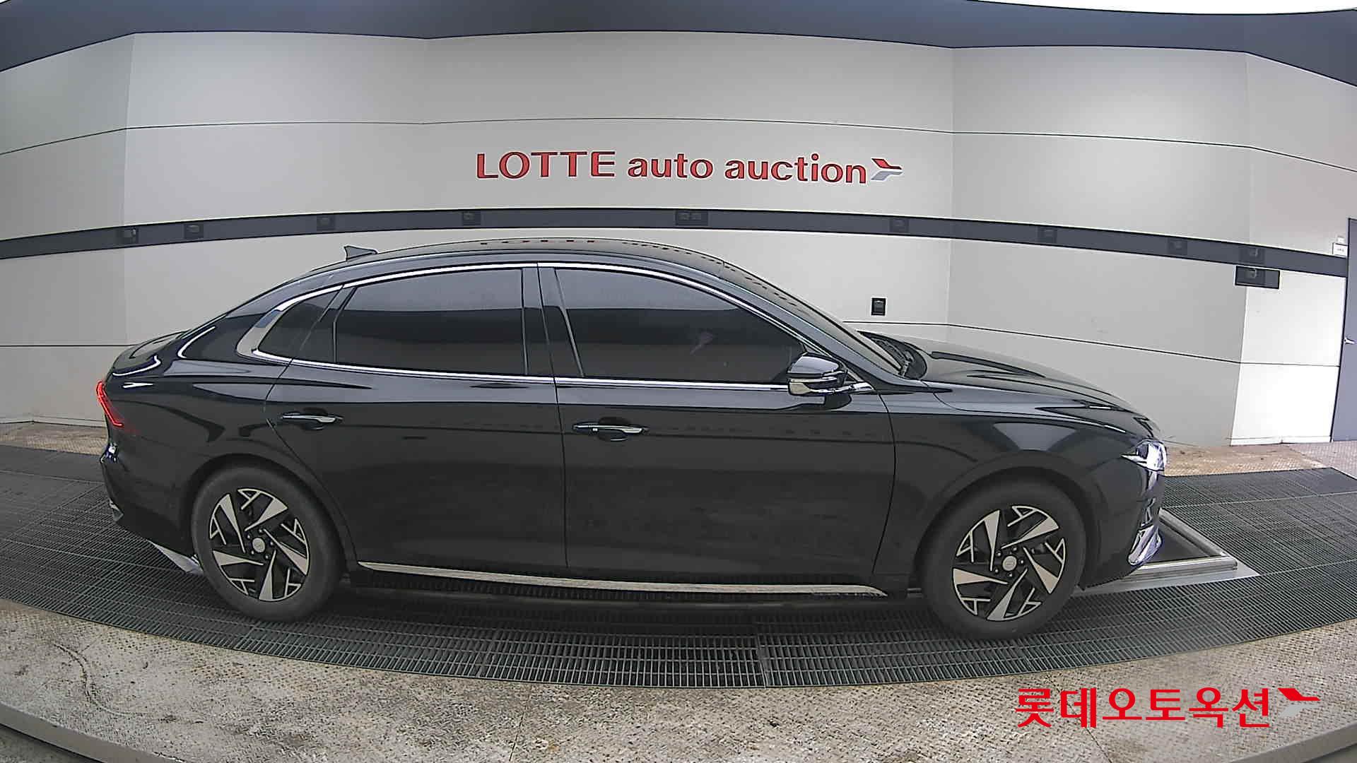 هيونداي أزيرا