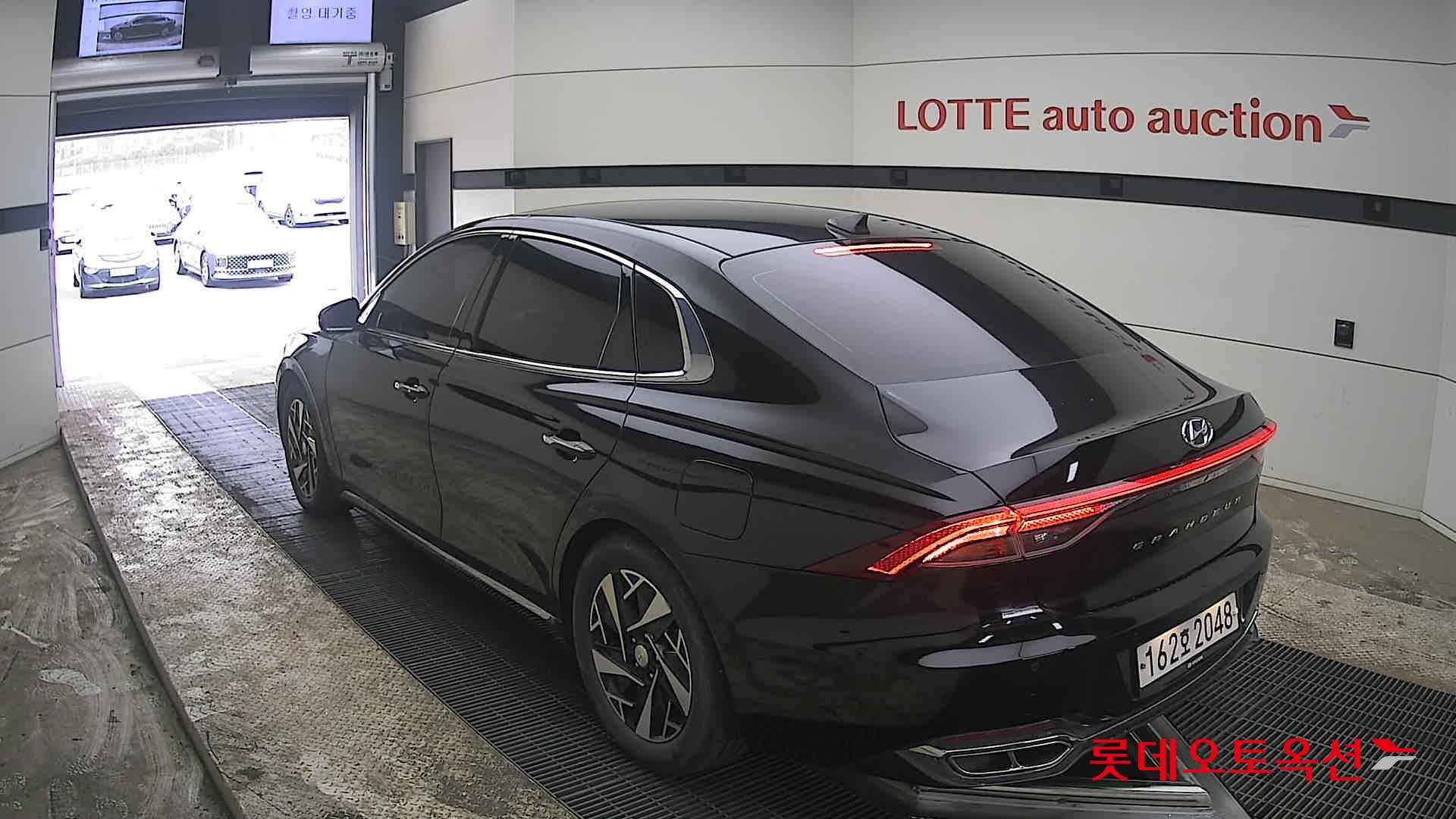 هيونداي أزيرا