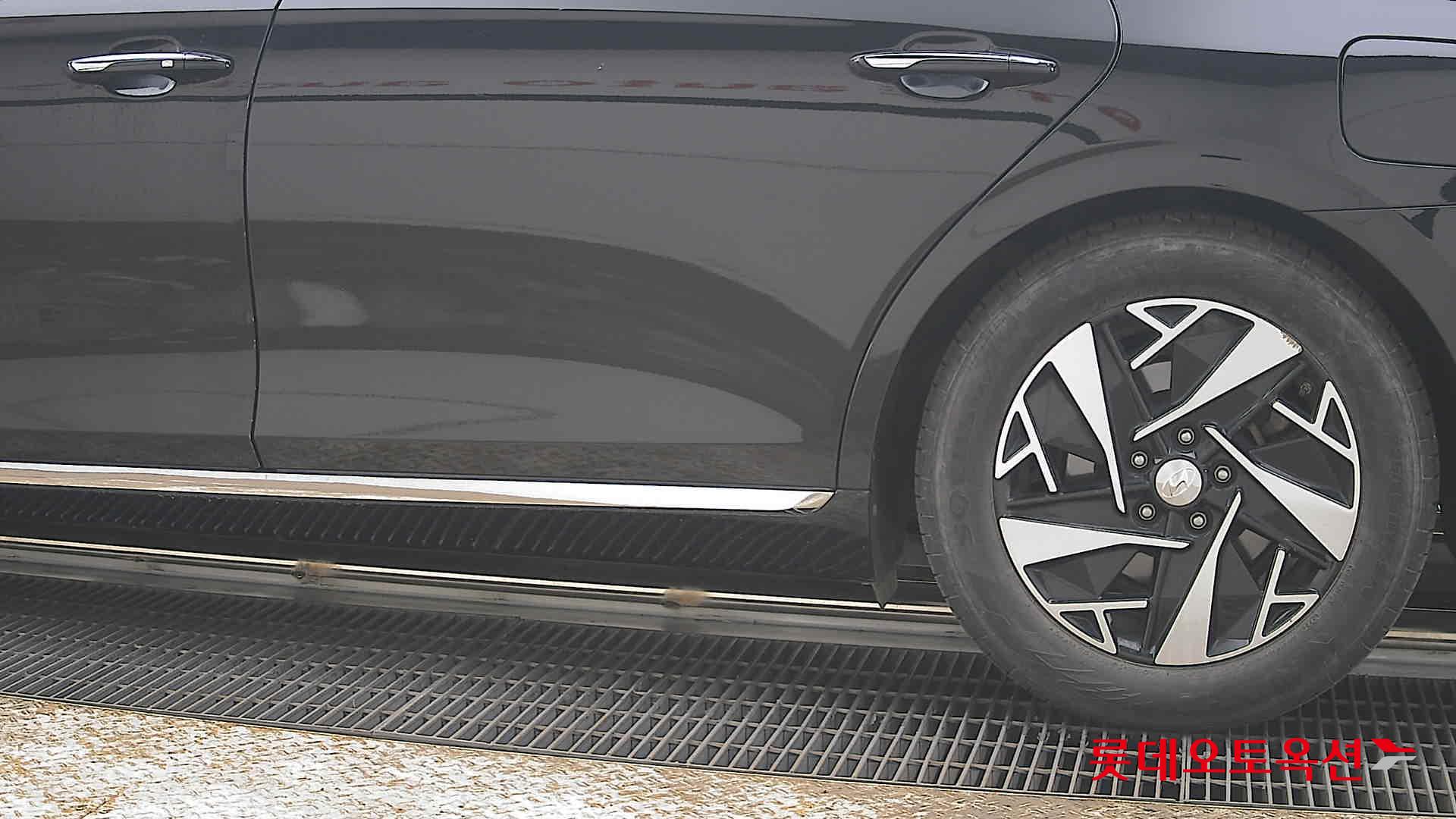 هيونداي أزيرا