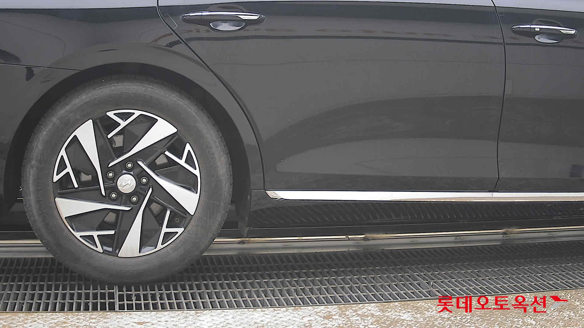 هيونداي أزيرا