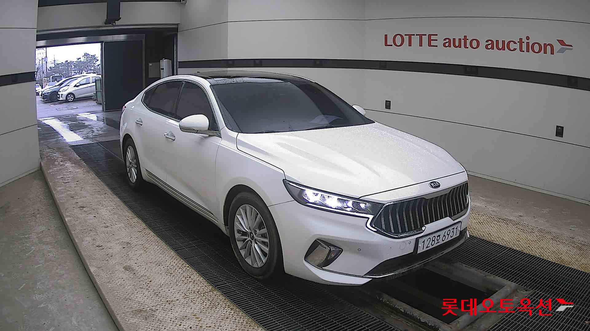 Kia K7 2020 Snow White Pearl из Кореи, фото 2