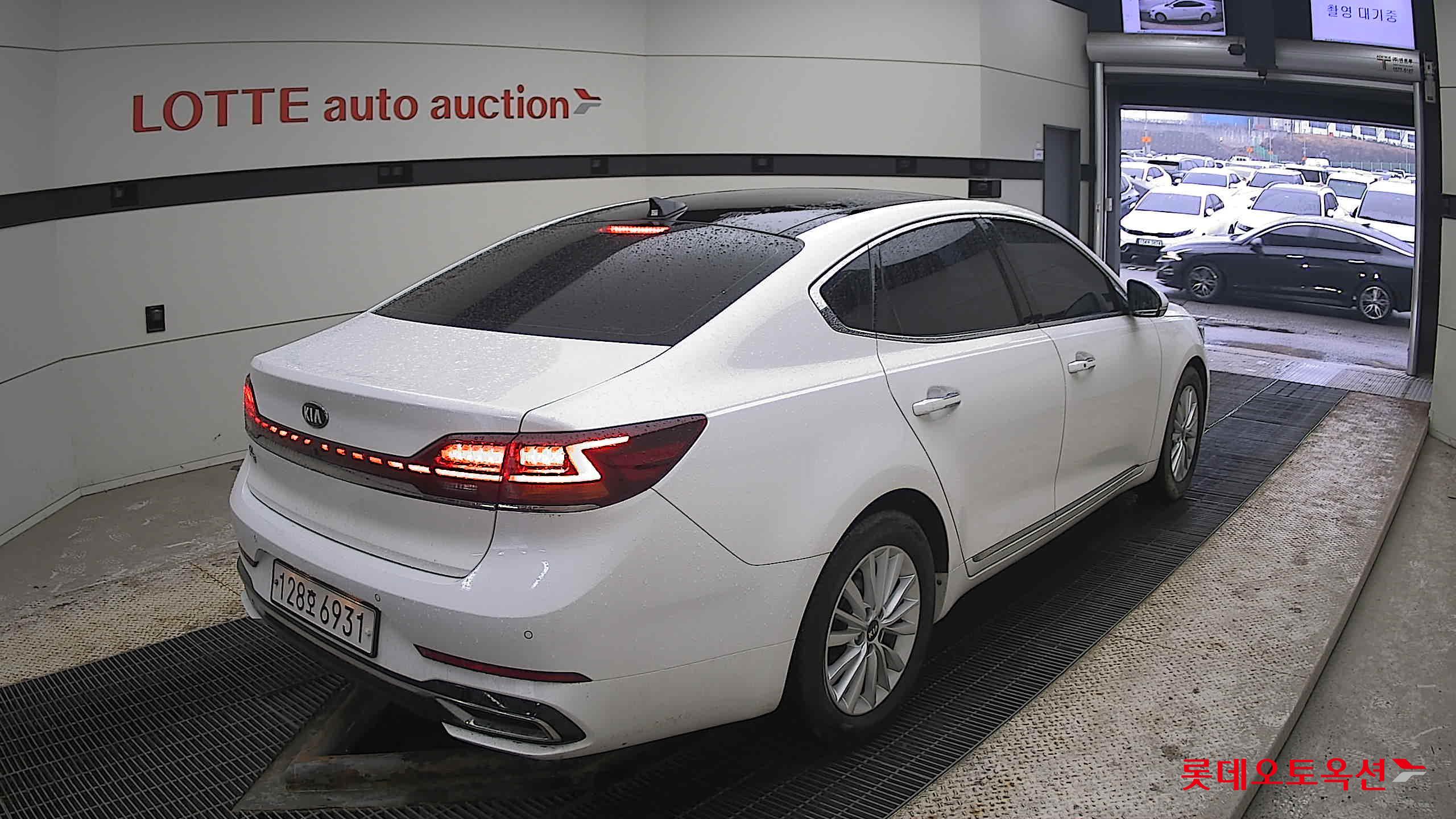 Kia K7 2020 Snow White Pearl из Кореи, фото 4