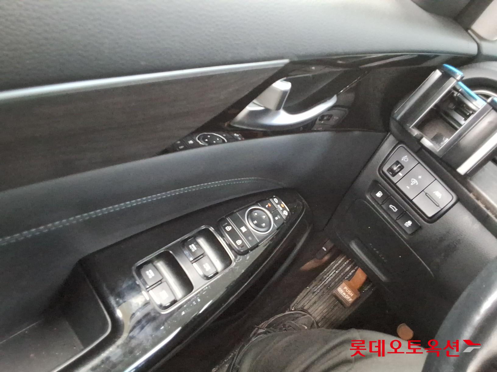 Kia K7 id 3809992 из Кореи 28