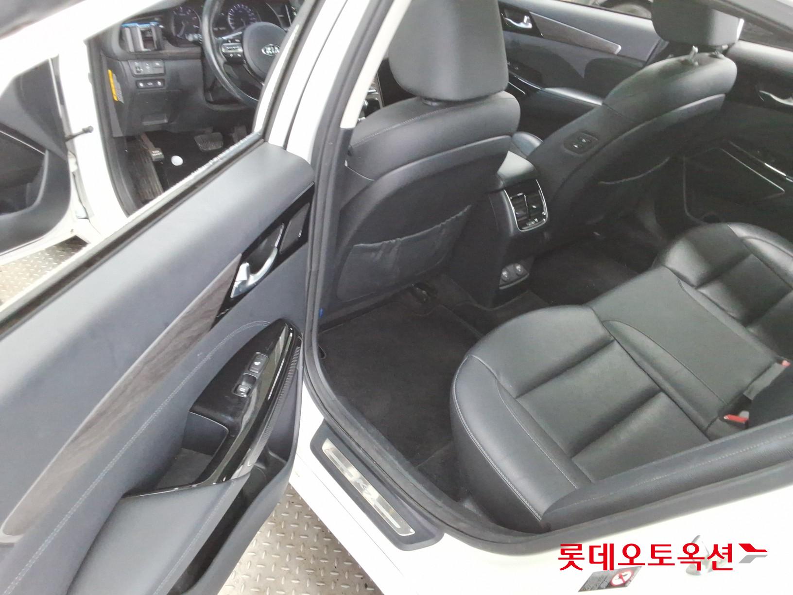 Kia K7 id 3809992 из Кореи 37