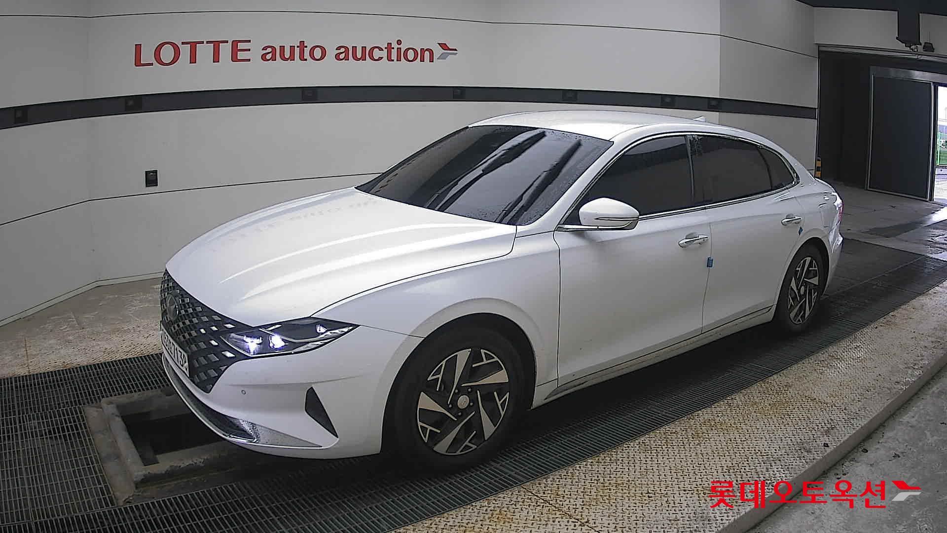 Hyundai Grandeur Hybrid id 3809893 из Кореи 13